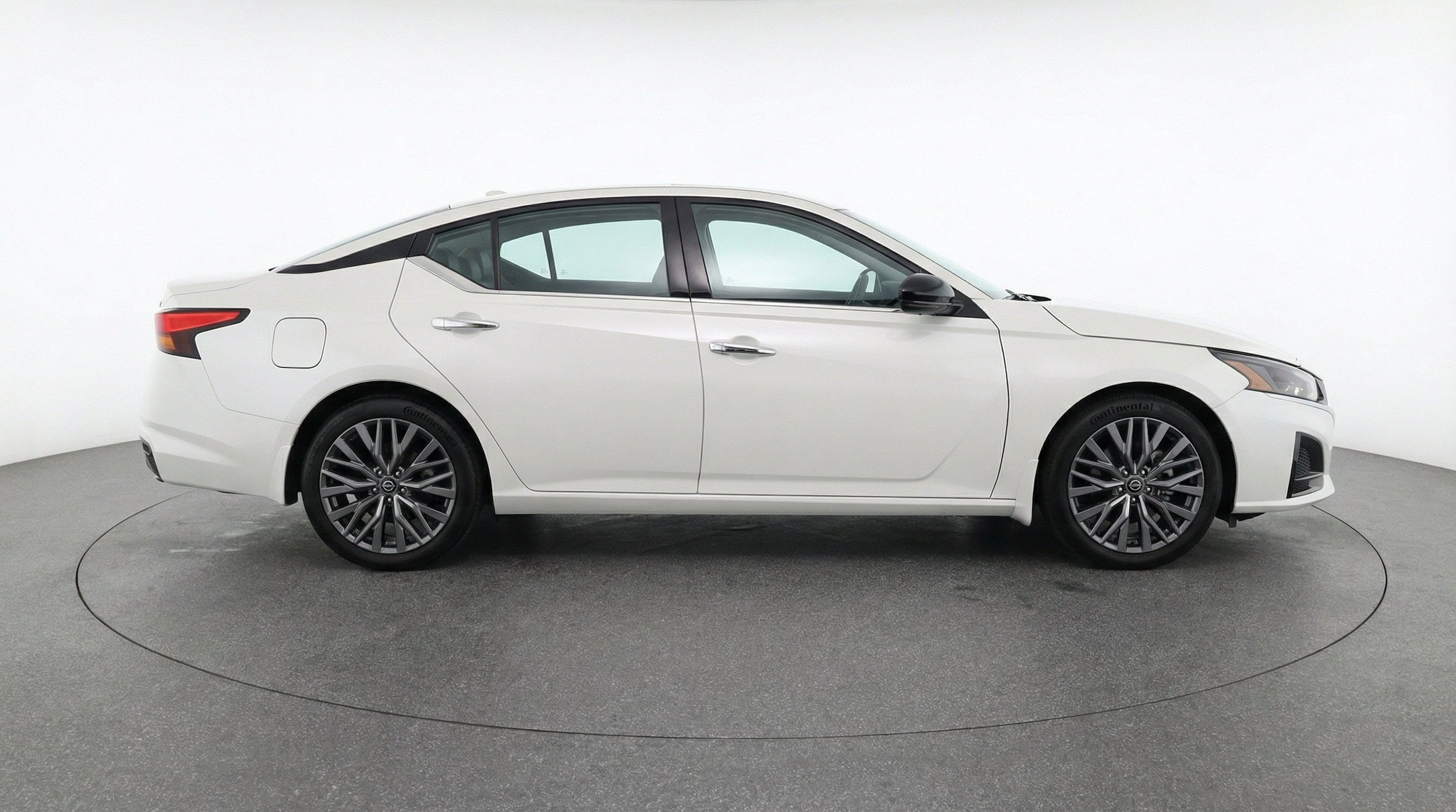 Thumbnail: 2025 Nissan Altima - 11