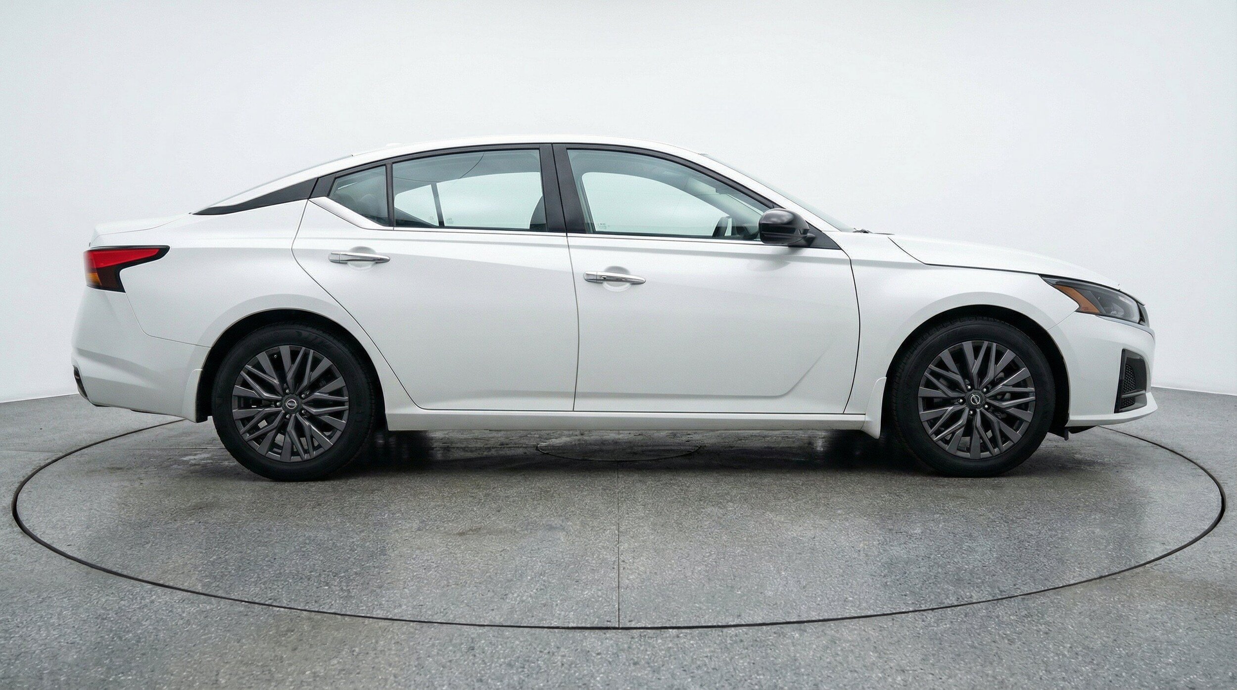 Thumbnail: 2025 Nissan Altima - 11