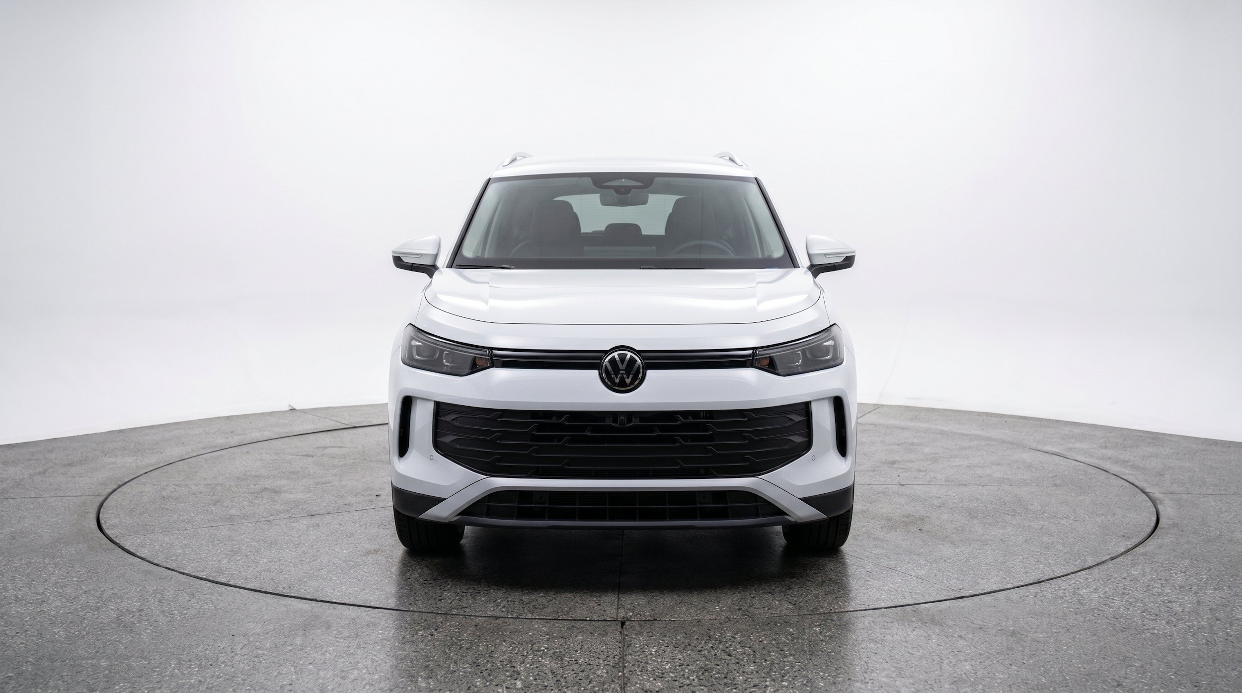Thumbnail: 2026 Volkswagen Tiguan - 2