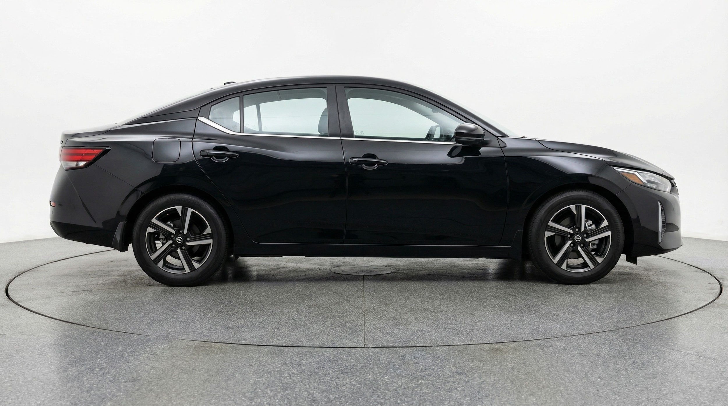 Thumbnail: 2025 Nissan Sentra - 8