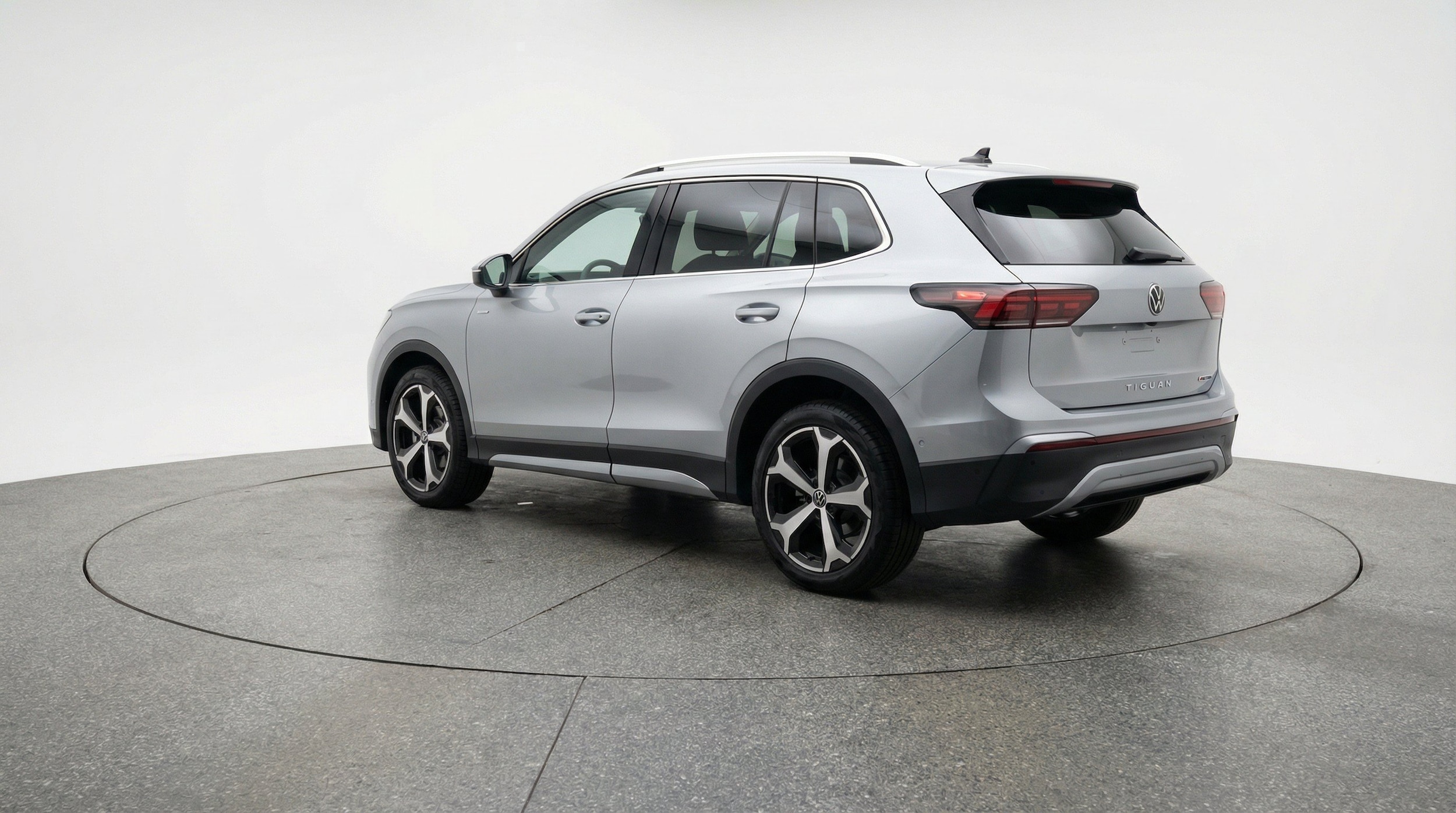 Thumbnail: 2026 Volkswagen Tiguan - 6