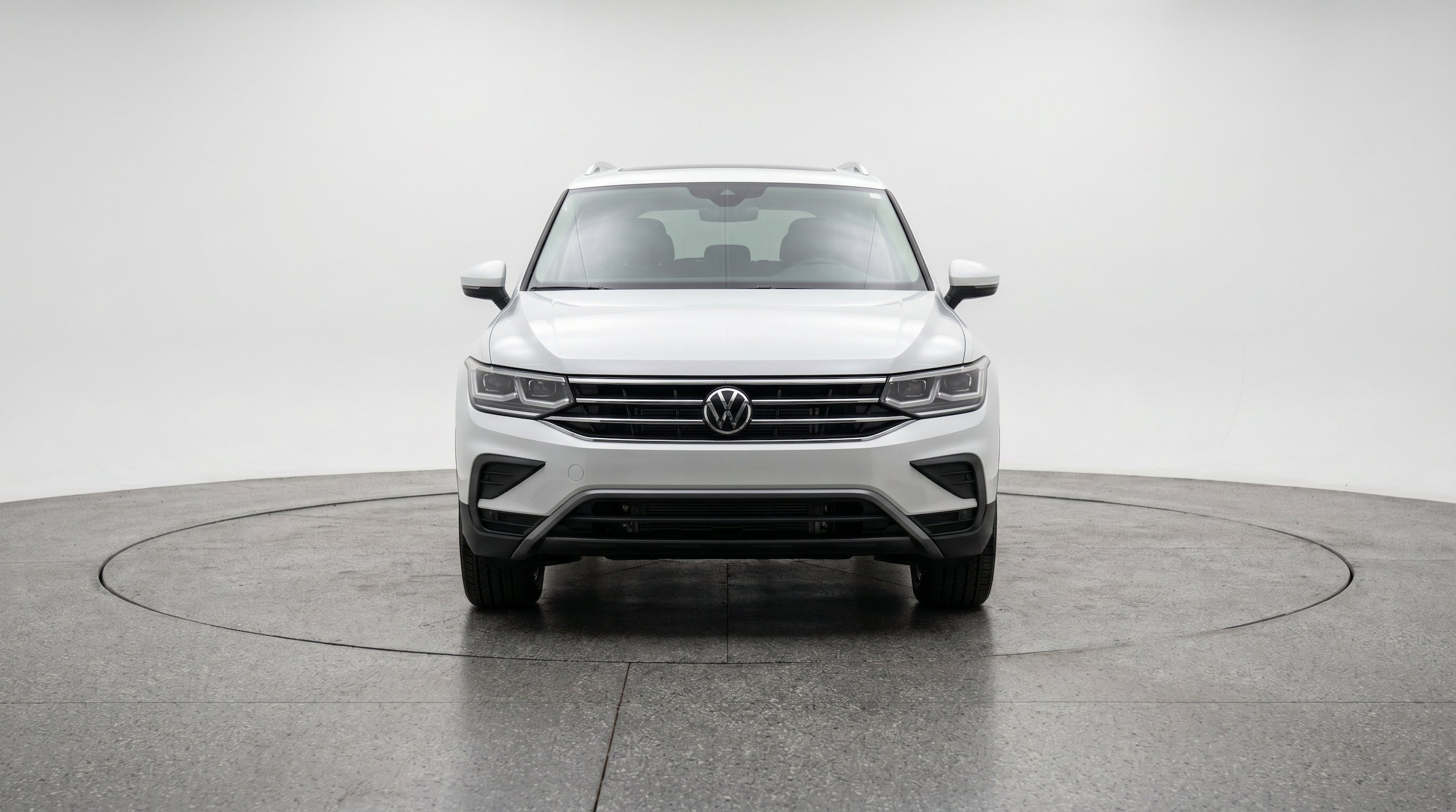 Thumbnail: 2026 Volkswagen Tiguan - 2