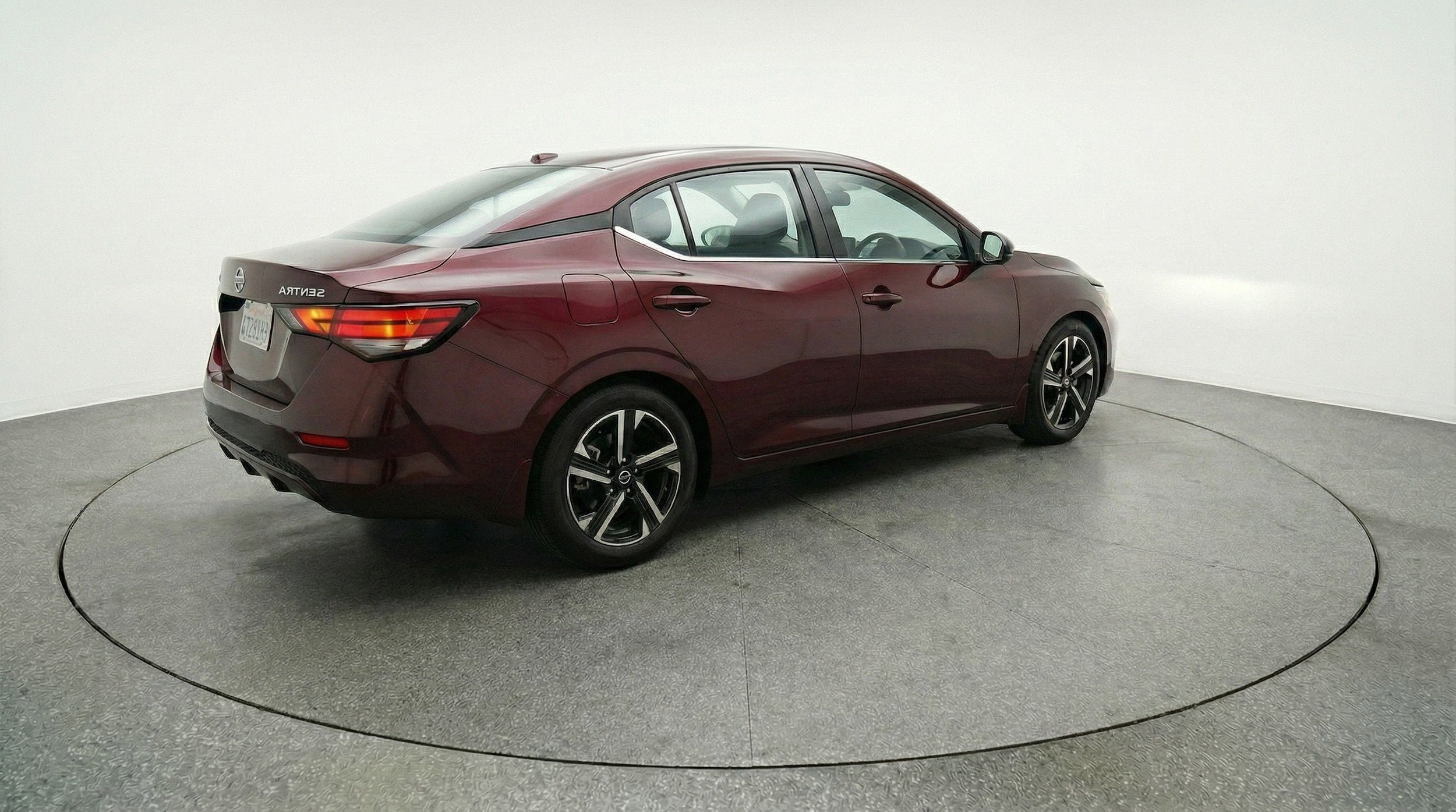 Thumbnail: 2025 Nissan Sentra - 9