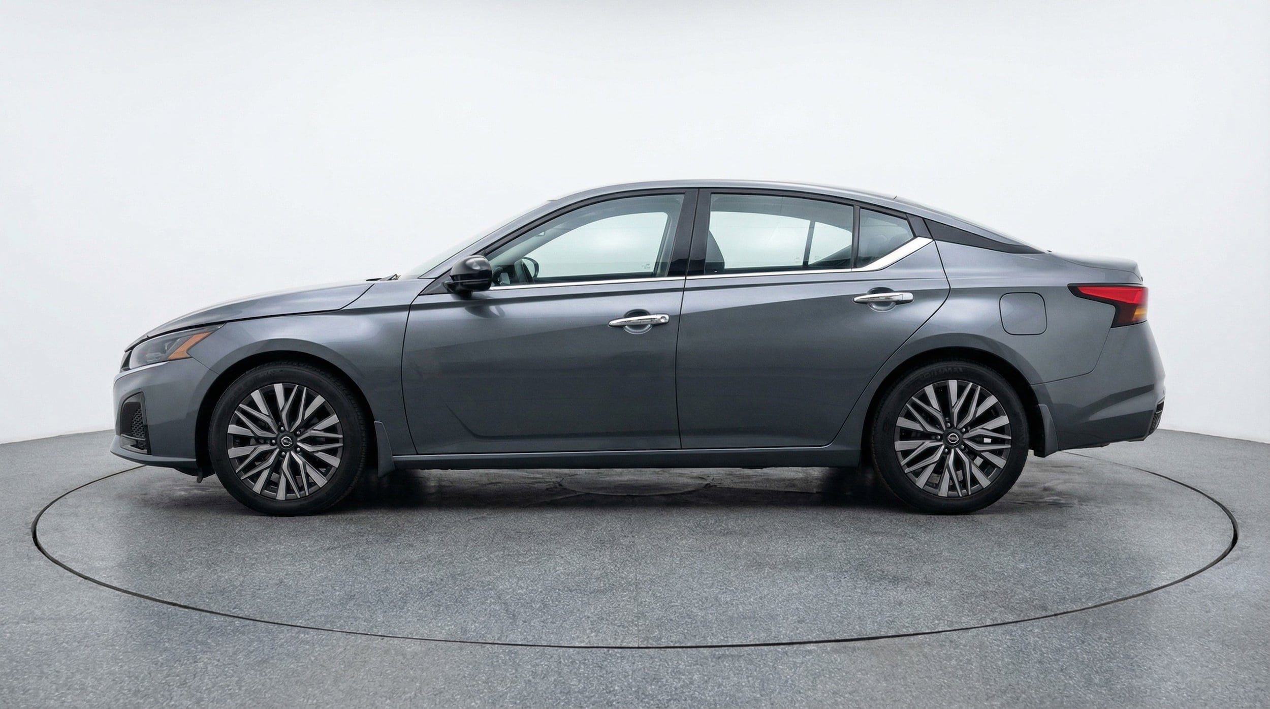 Thumbnail: 2025 Nissan Altima - 4