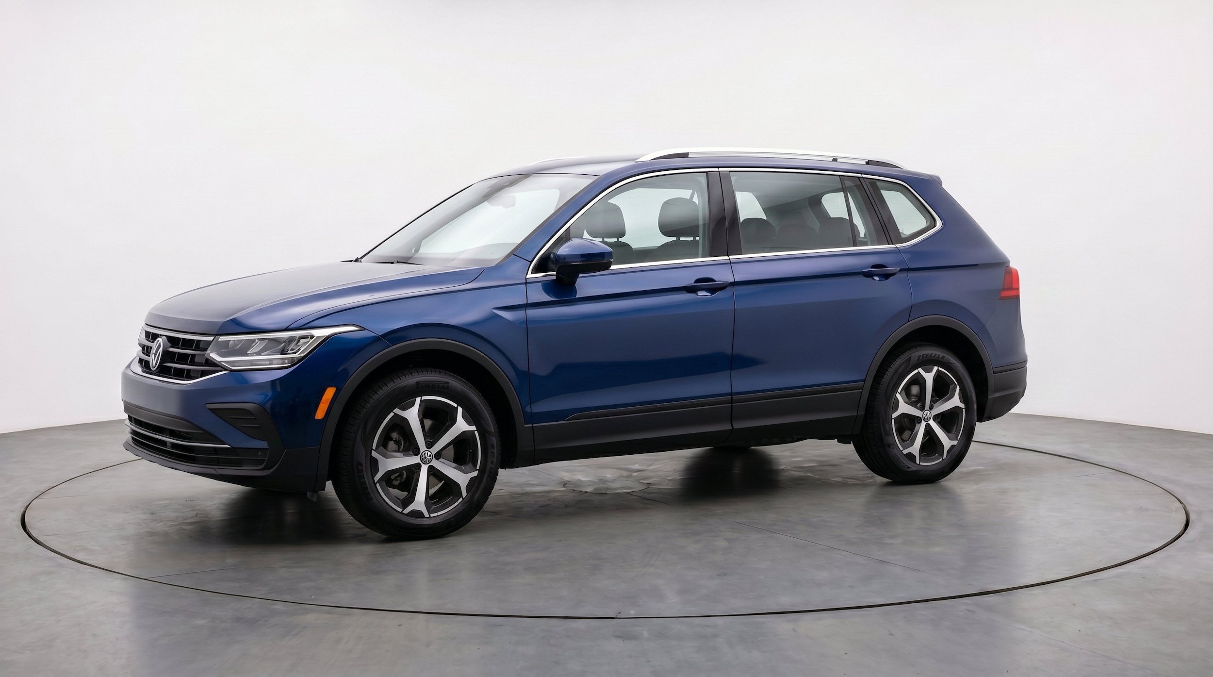 Thumbnail: 2026 Volkswagen Tiguan - 3
