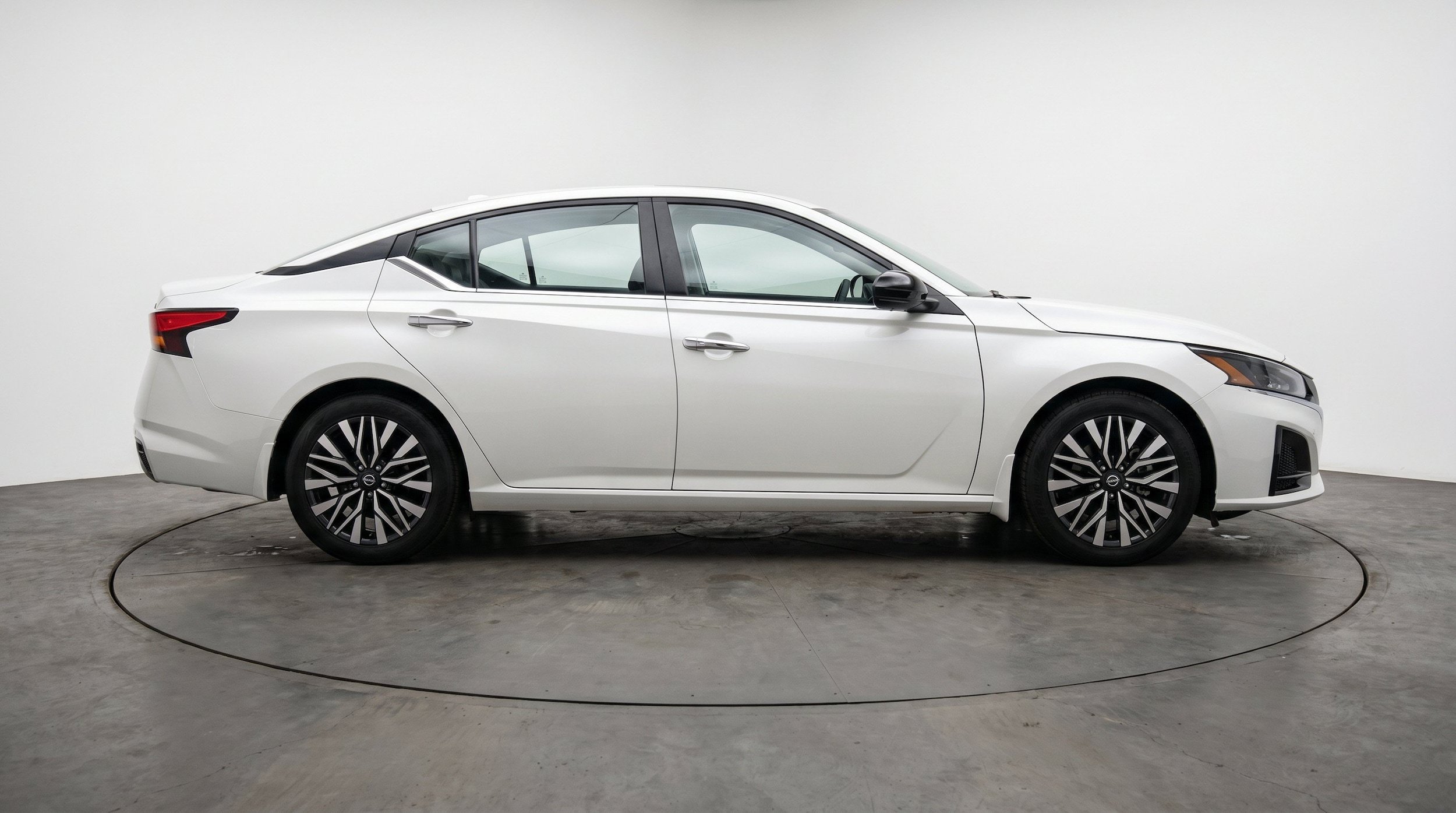 Thumbnail: 2025 Nissan Altima - 11