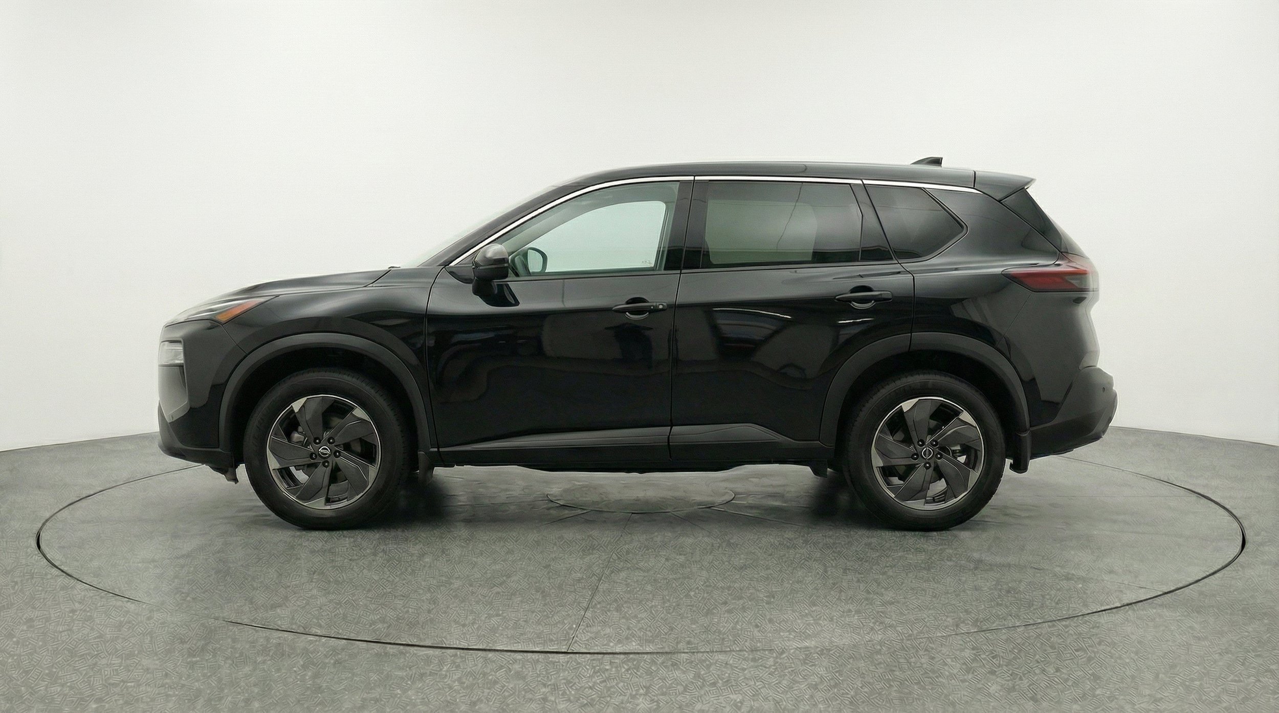 Thumbnail: 2025 Nissan Rogue - 5