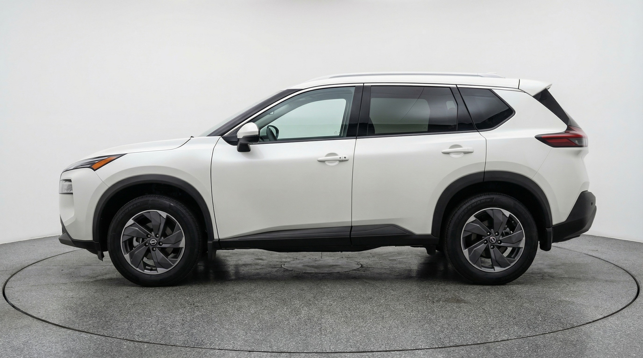 Thumbnail: 2025 Nissan Rogue - 4