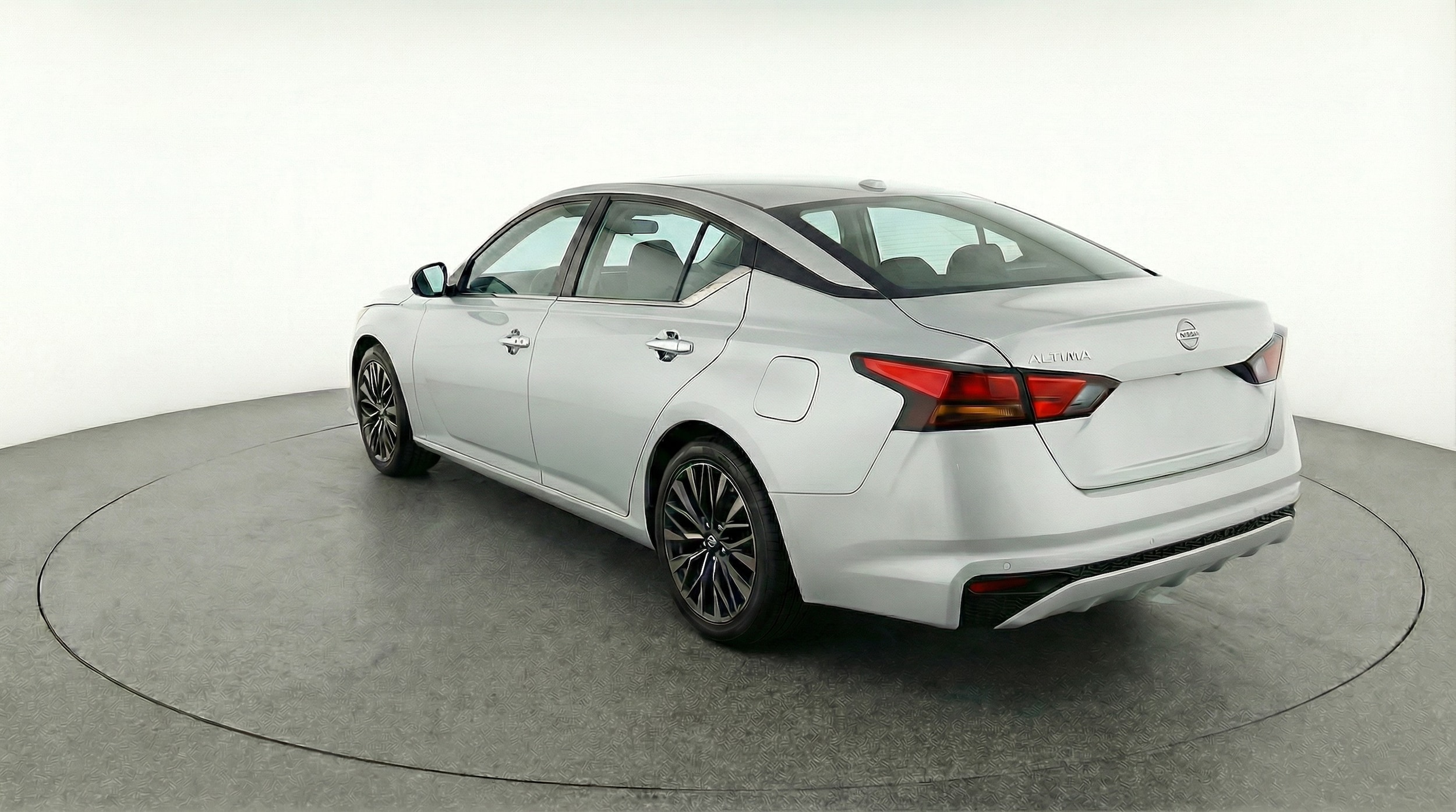 Thumbnail: 2025 Nissan Altima - 5