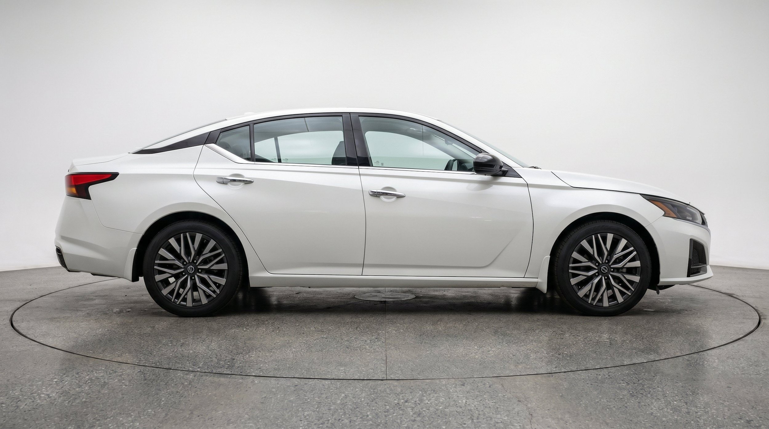 Thumbnail: 2025 Nissan Altima - 11