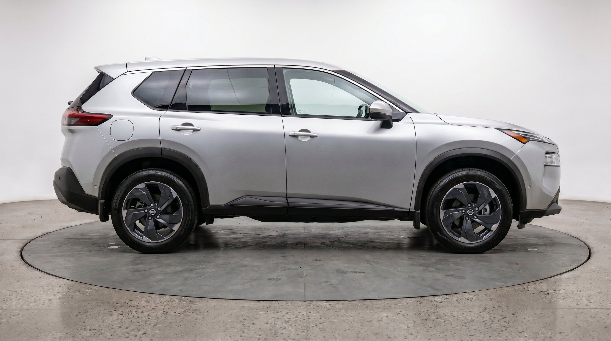 Thumbnail: 2025 Nissan Rogue - 10