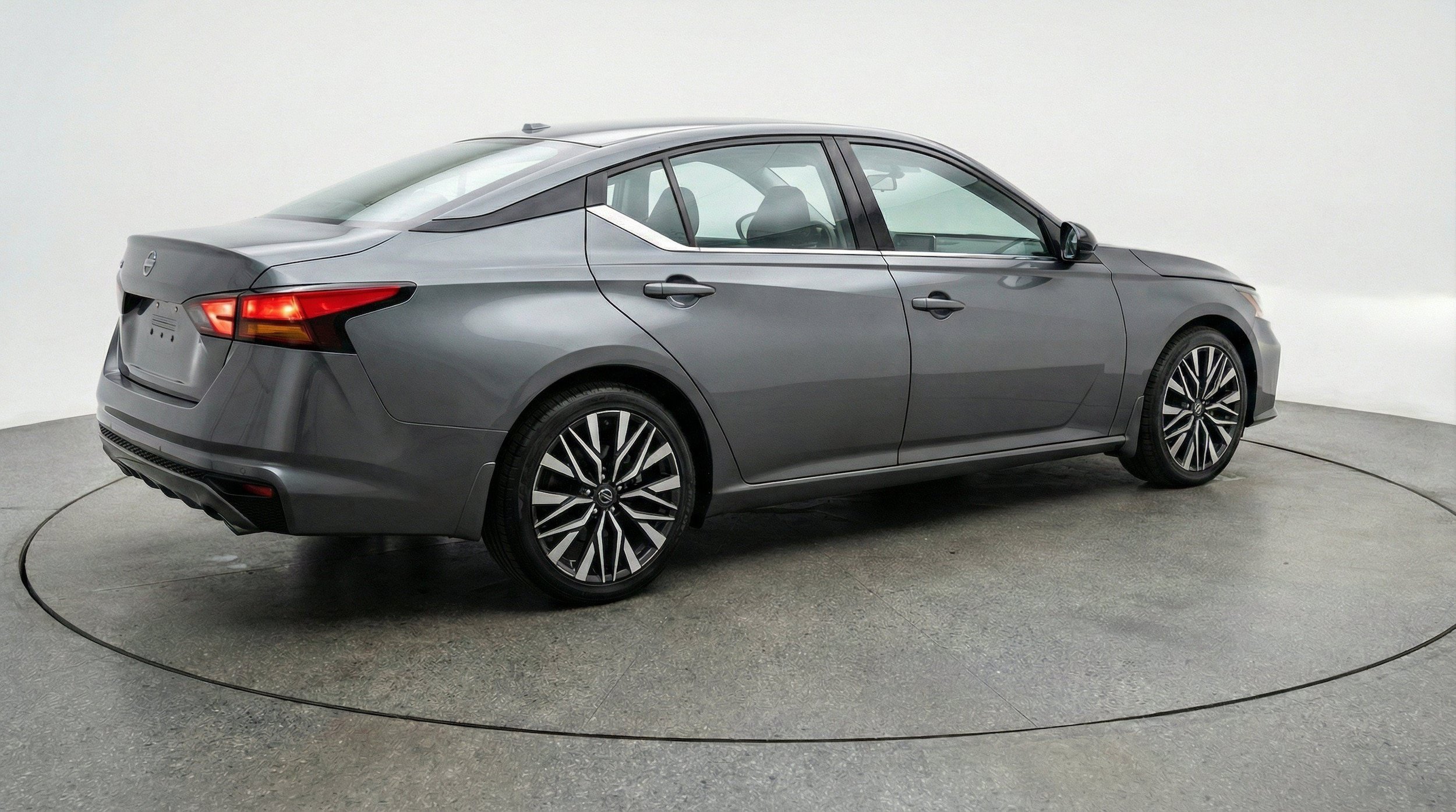 Thumbnail: 2025 Nissan Altima - 9