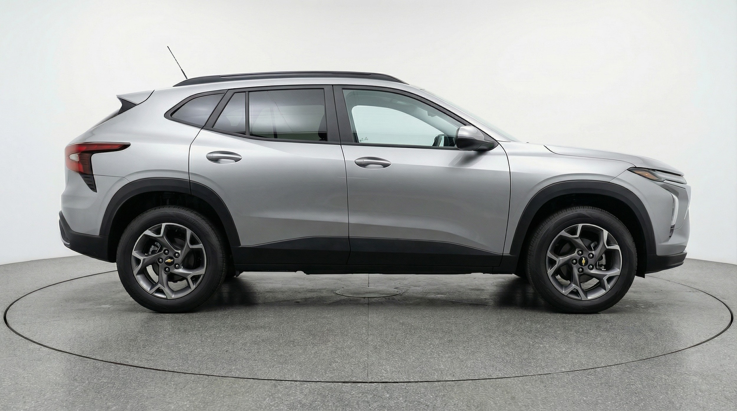 Thumbnail: 2025 Chevrolet Trax - 8