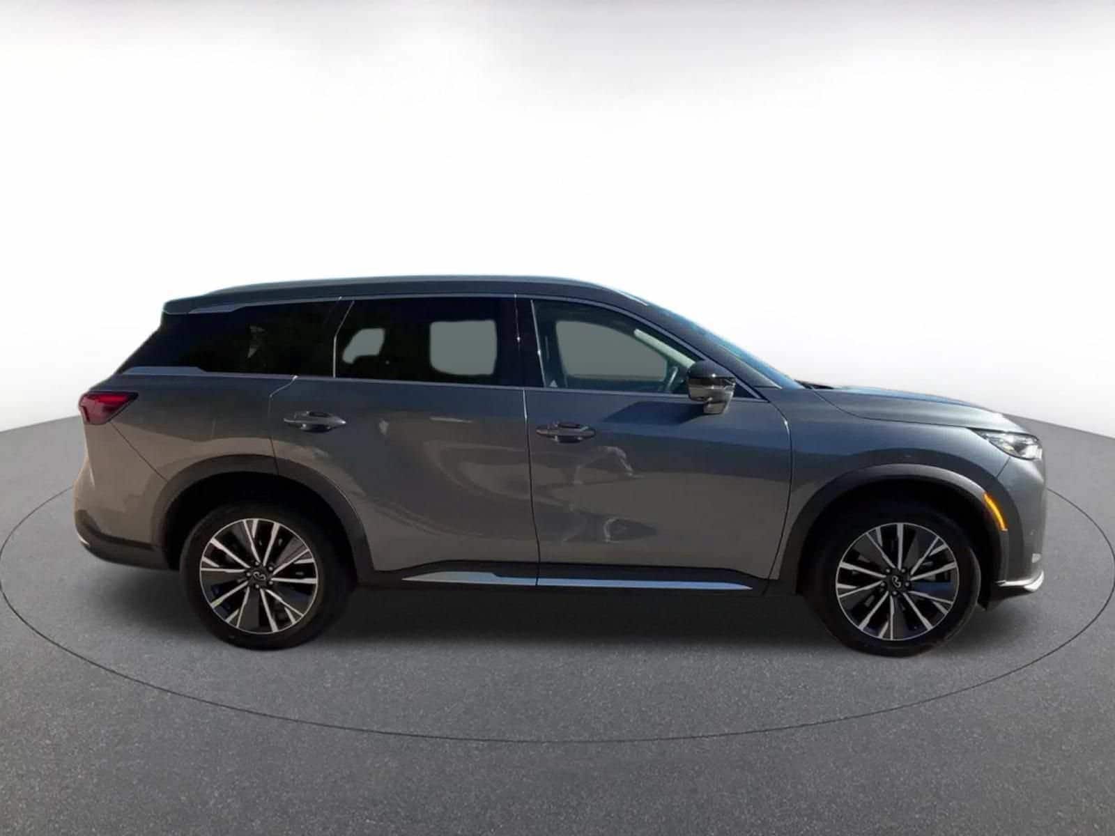 Thumbnail: 2026 INFINITI QX60 - 13