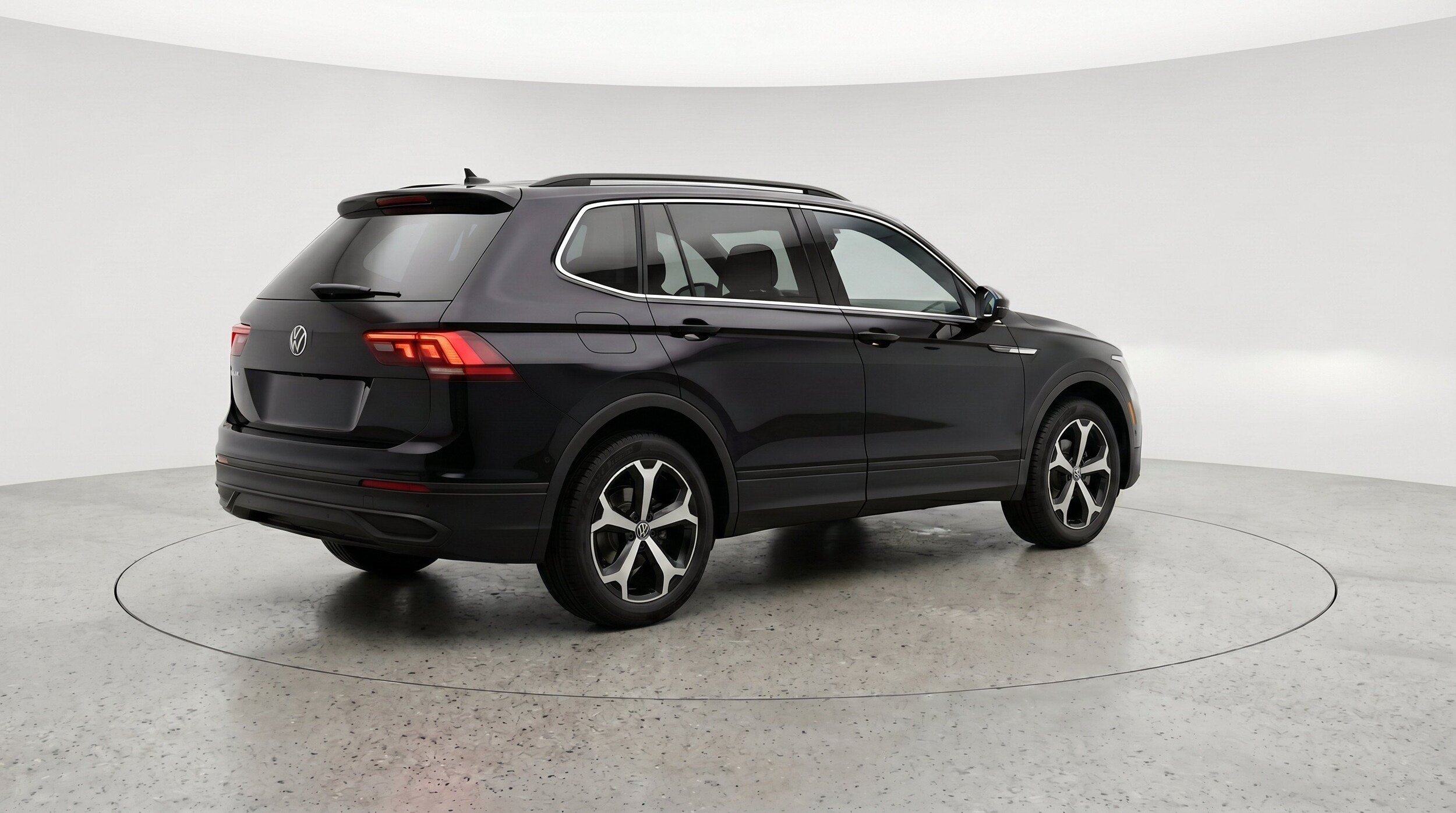 Thumbnail: 2026 Volkswagen Tiguan - 9