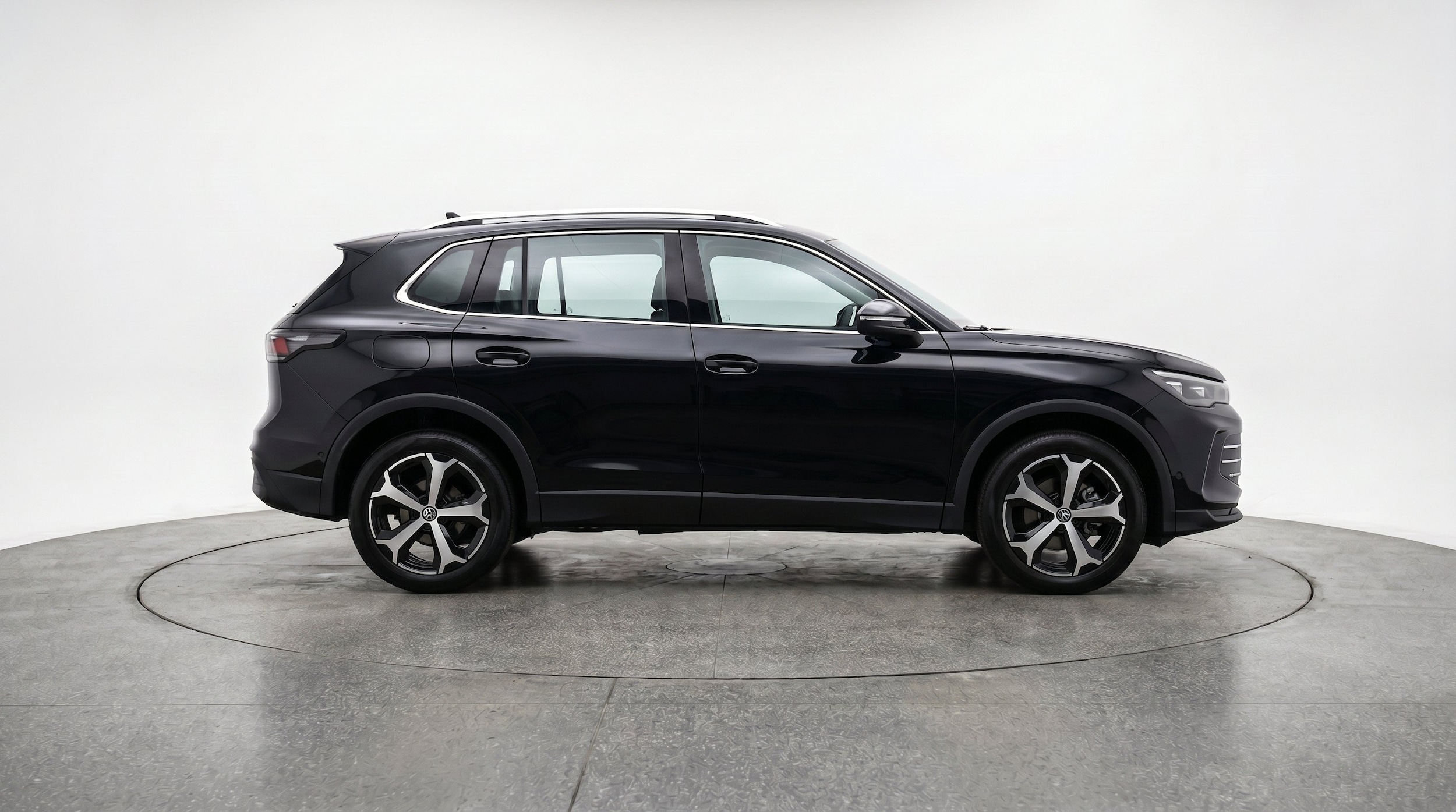 Thumbnail: 2026 Volkswagen Tiguan - 11