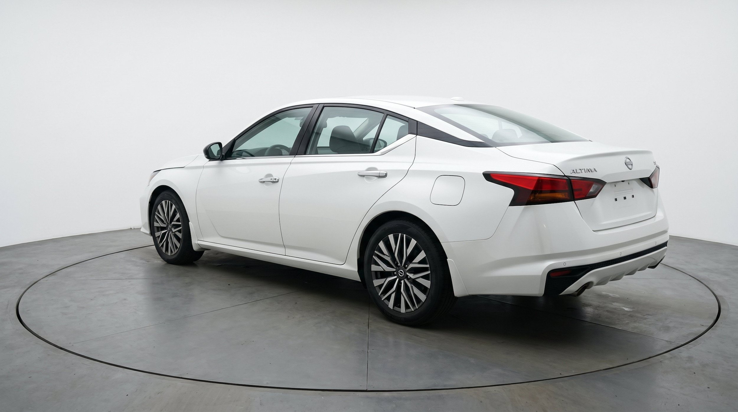 Thumbnail: 2025 Nissan Altima - 6