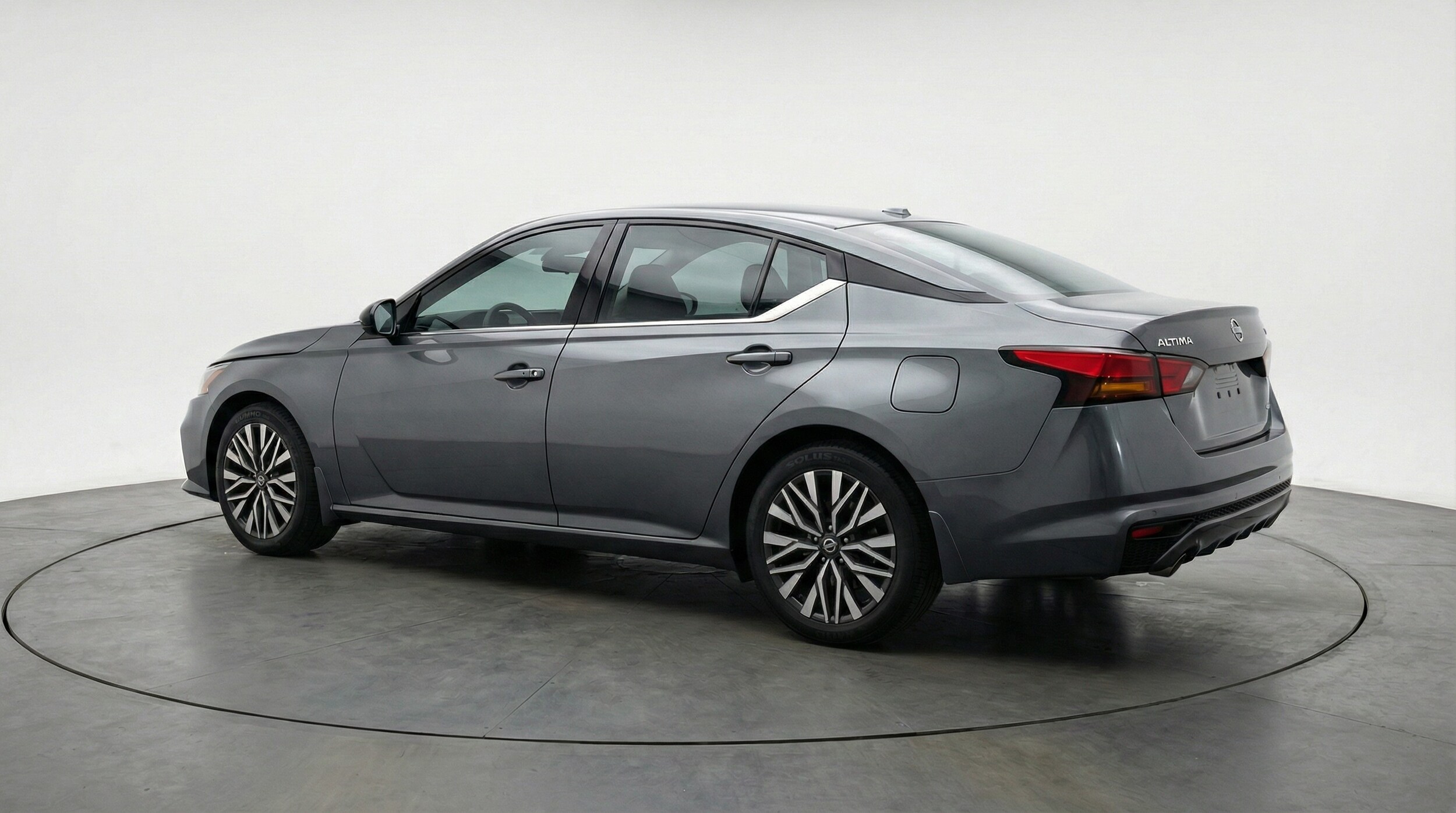 Thumbnail: 2025 Nissan Altima - 5