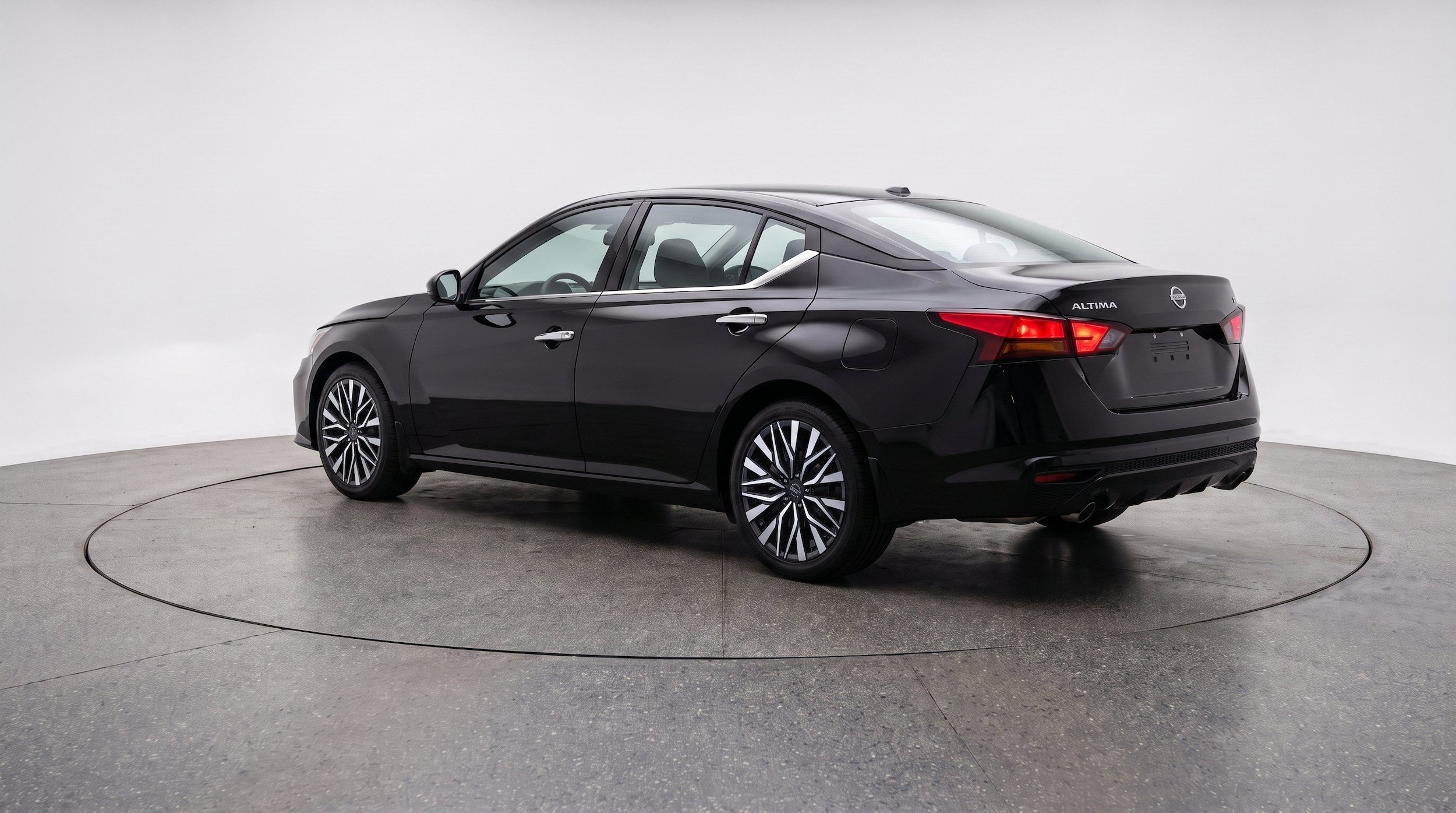 Thumbnail: 2025 Nissan Altima - 6
