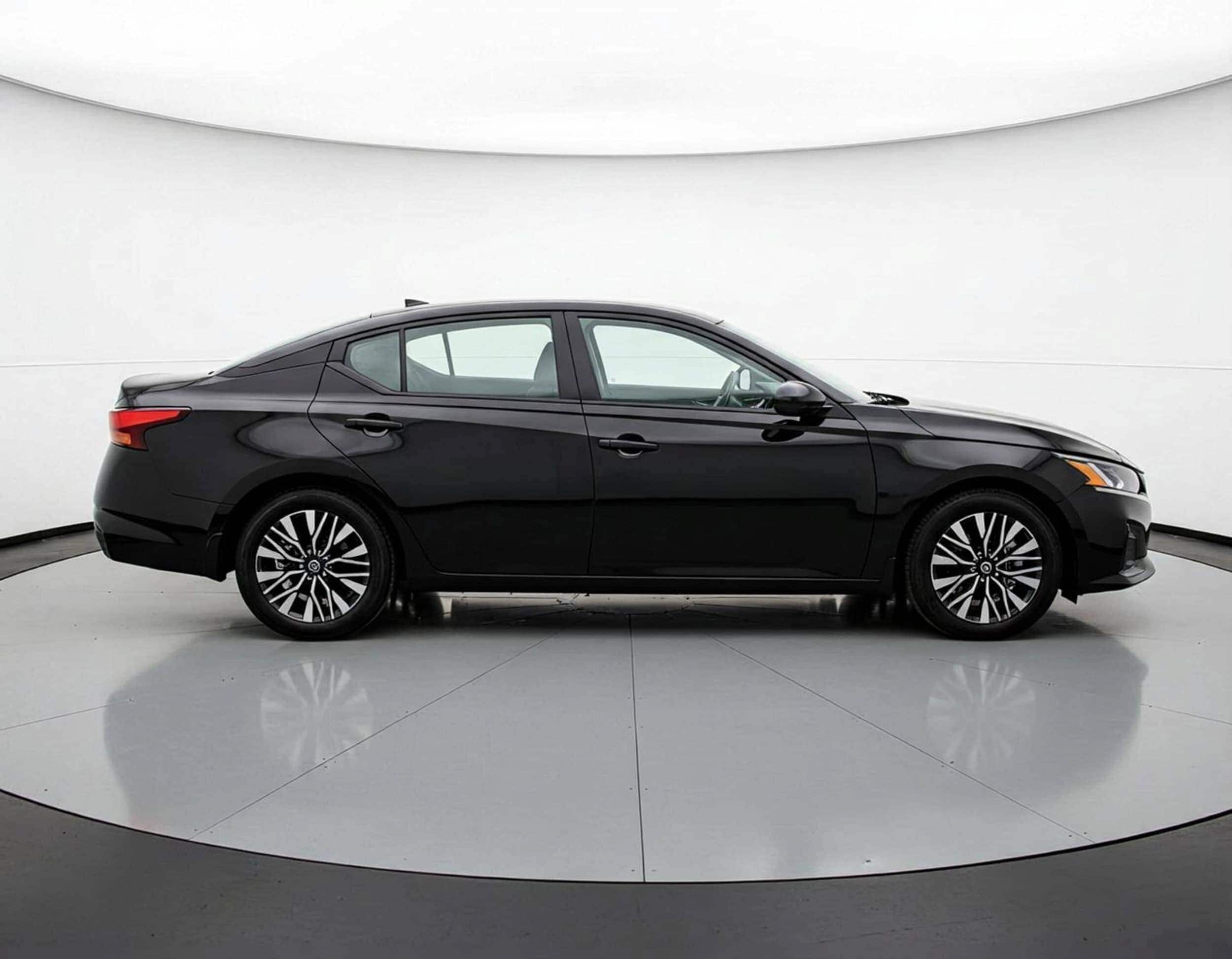 Thumbnail: 2025 Nissan Altima - 11
