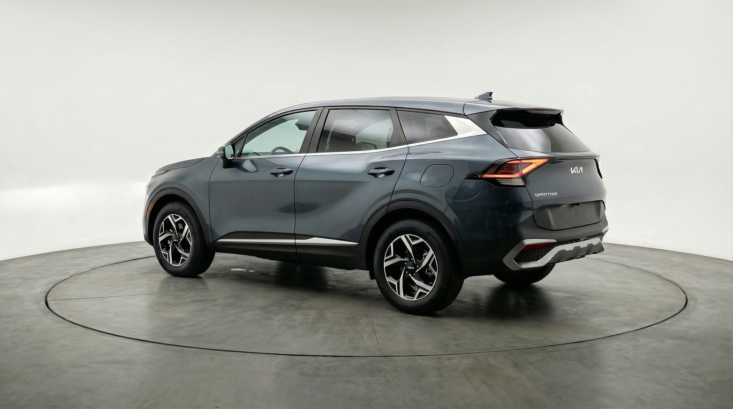 Thumbnail: 2025 Kia Sportage - 5