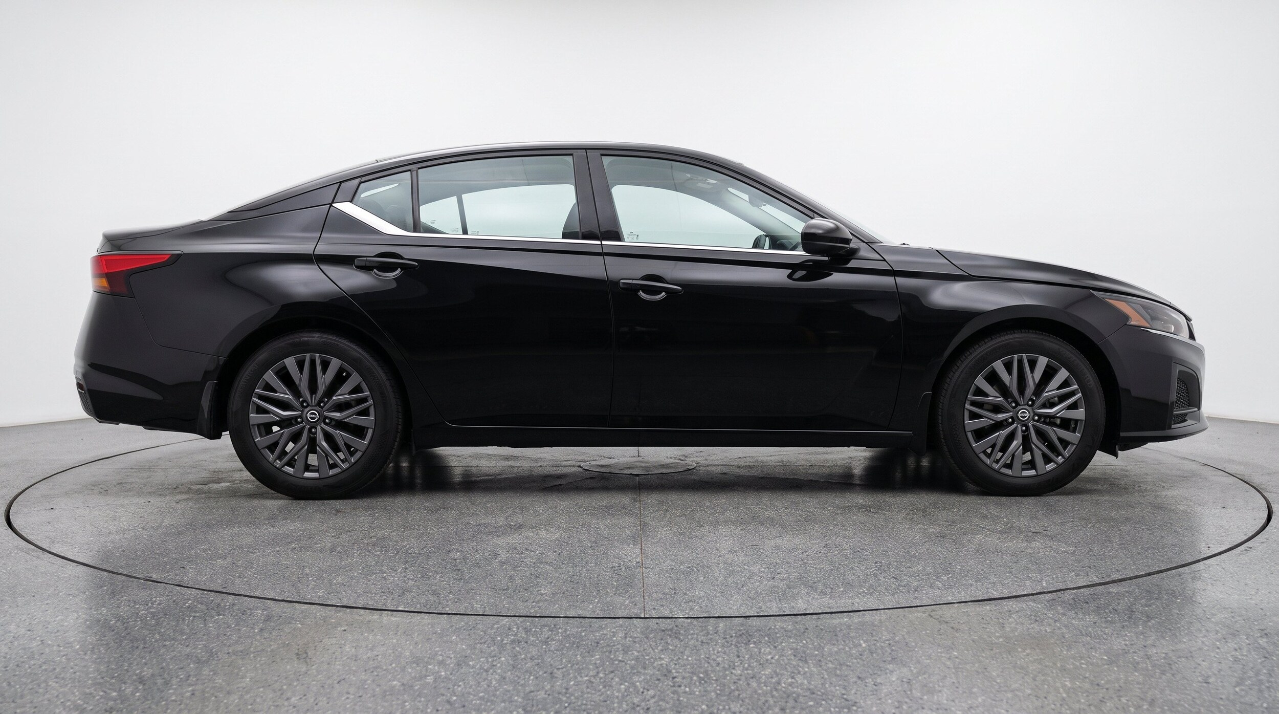 Thumbnail: 2025 Nissan Altima - 11