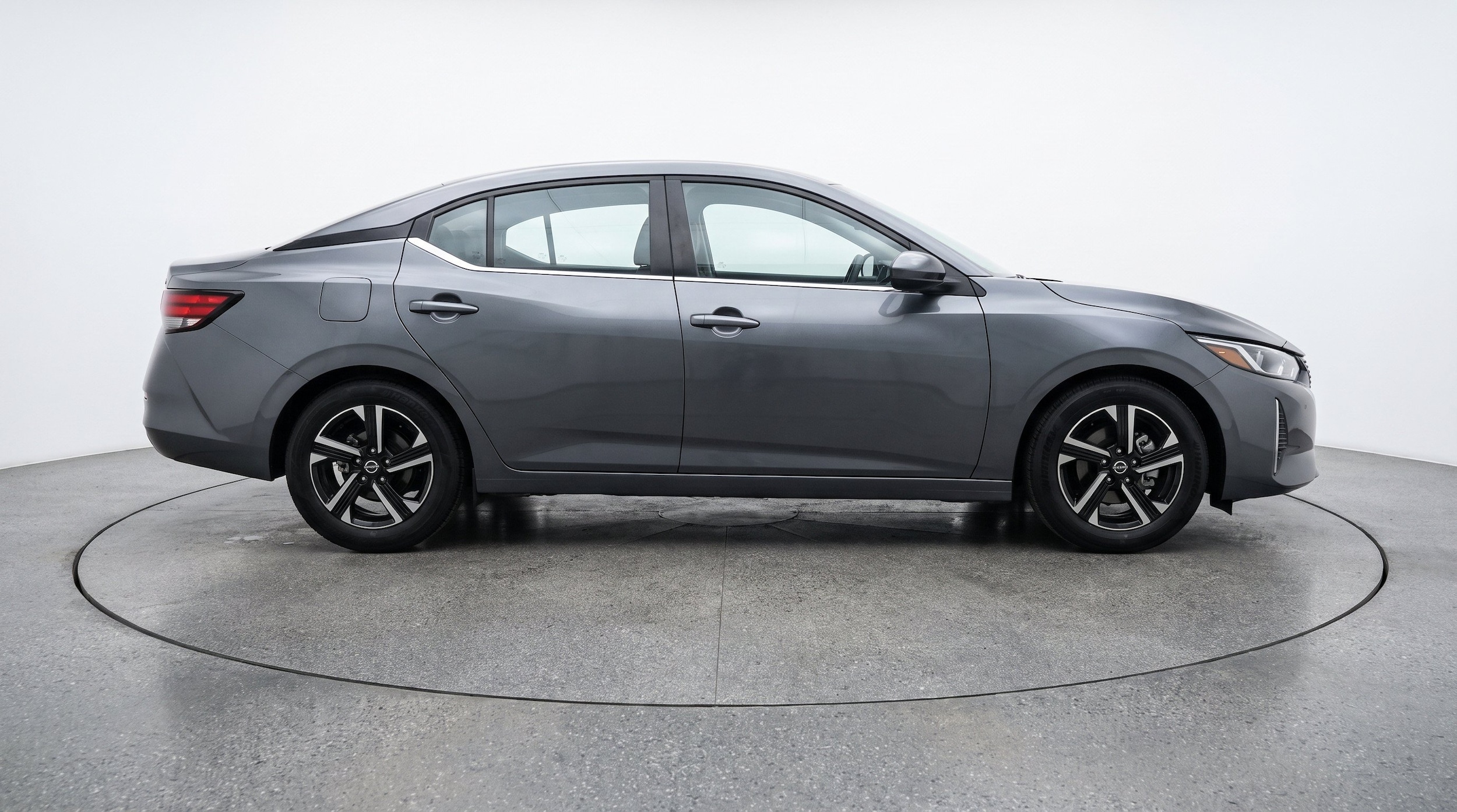Thumbnail: 2025 Nissan Sentra - 10