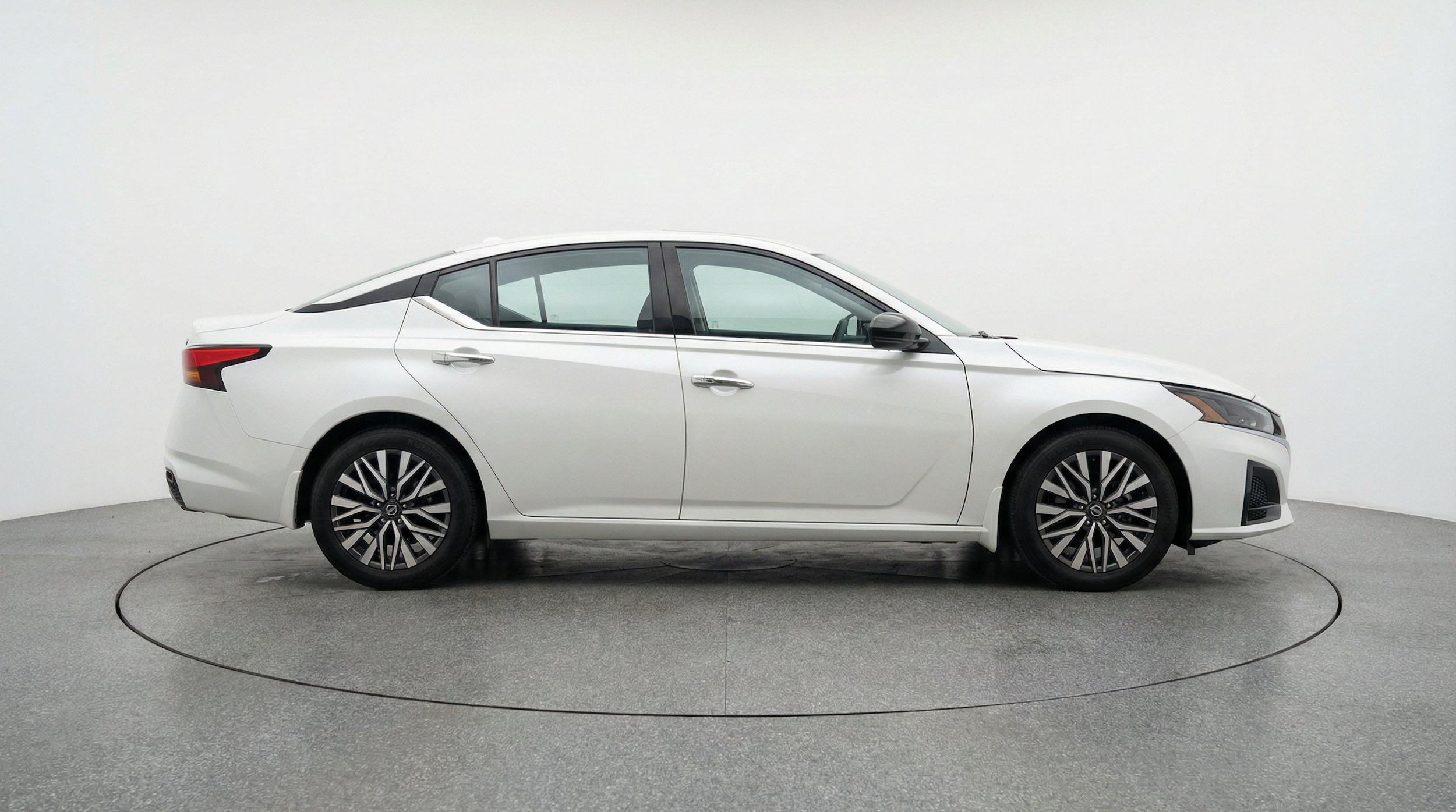 Thumbnail: 2025 Nissan Altima - 11