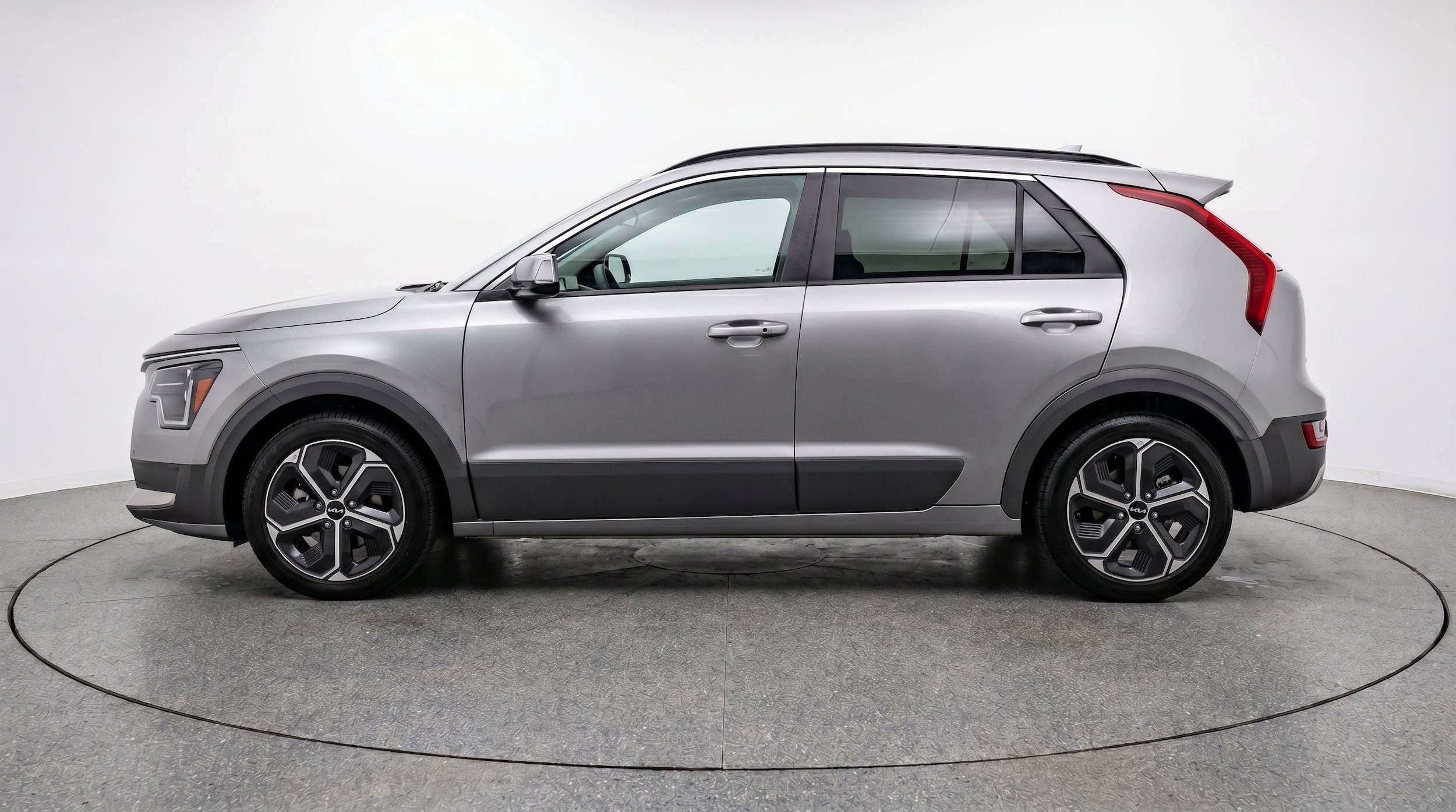 Thumbnail: 2026 Kia Niro - 5