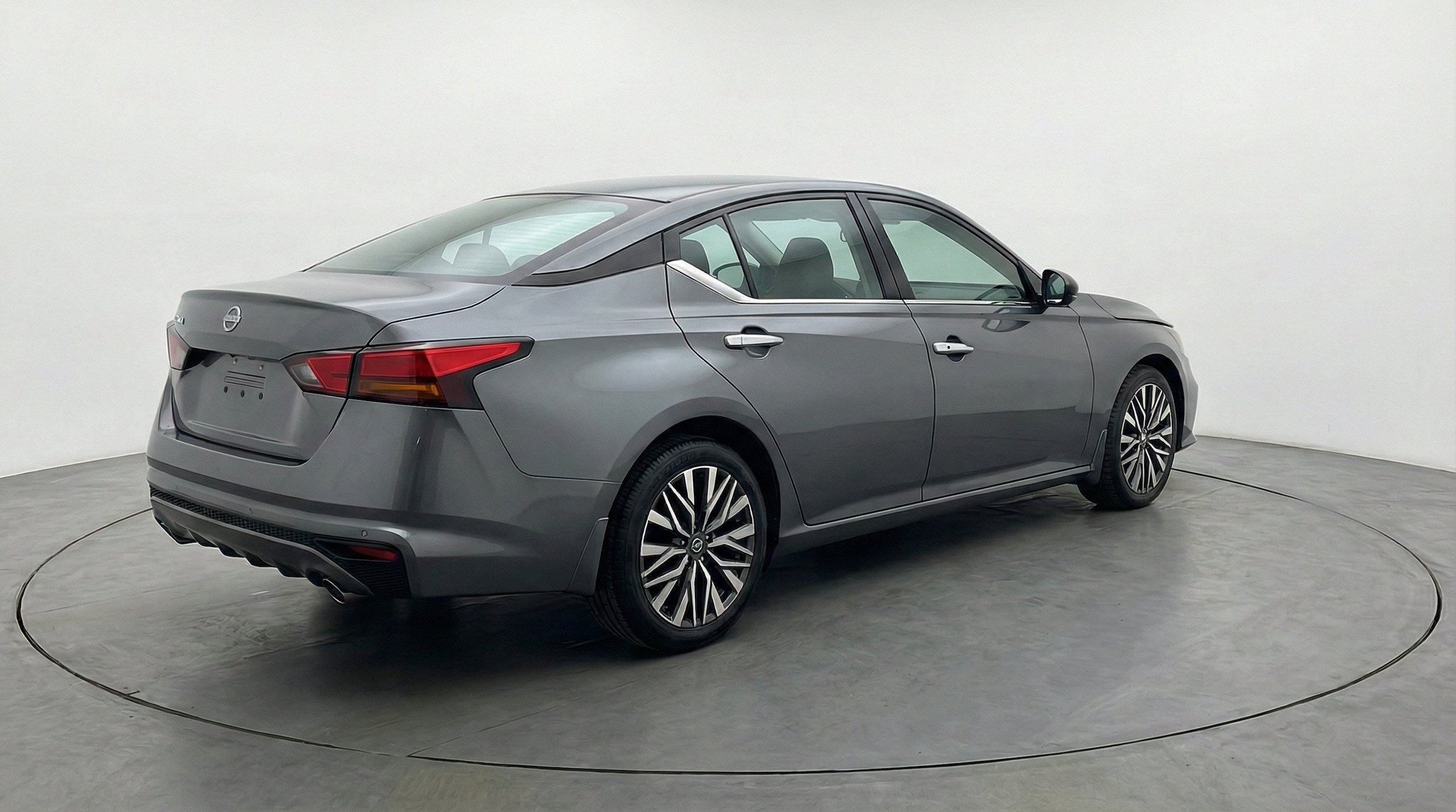 Thumbnail: 2025 Nissan Altima - 9