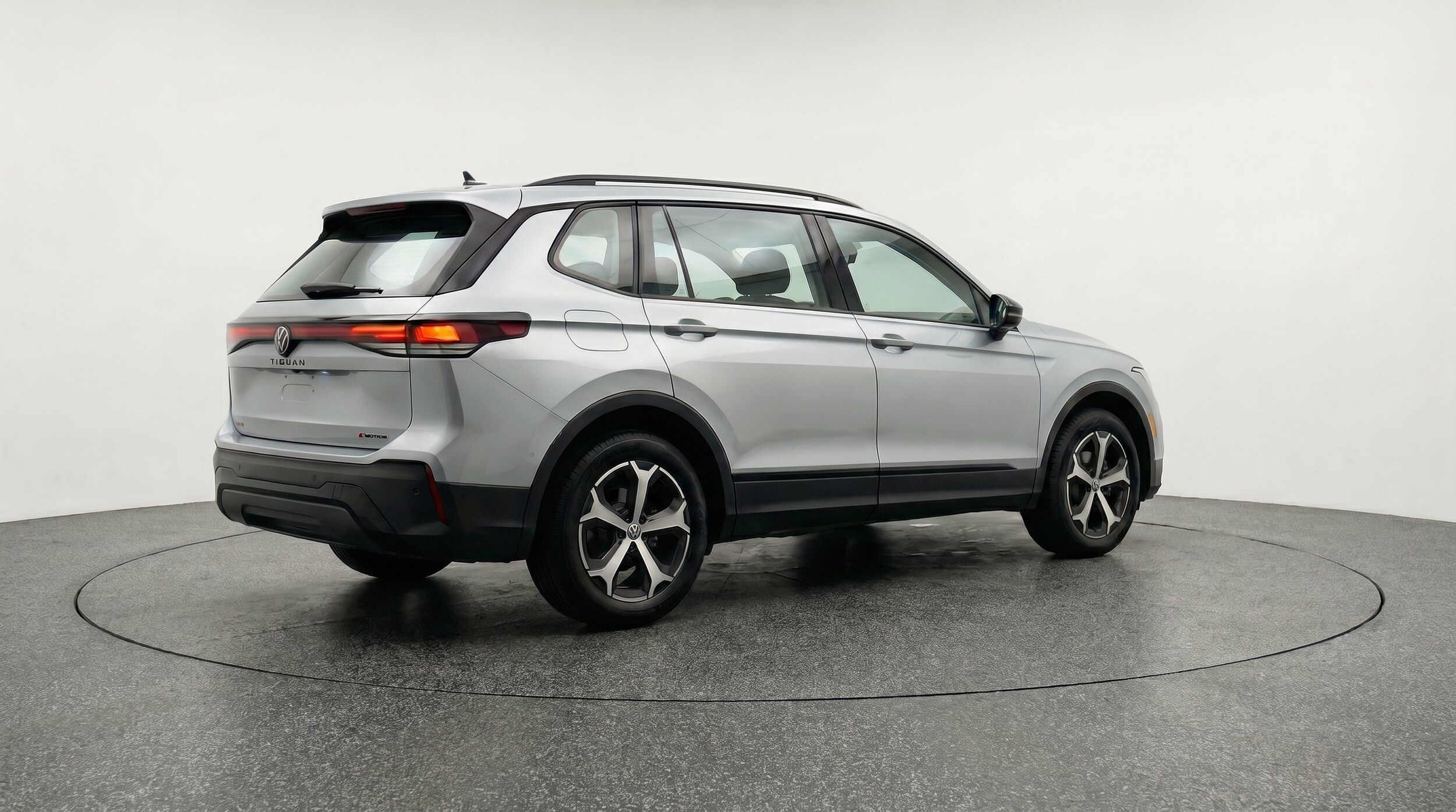 Thumbnail: 2026 Volkswagen Tiguan - 9