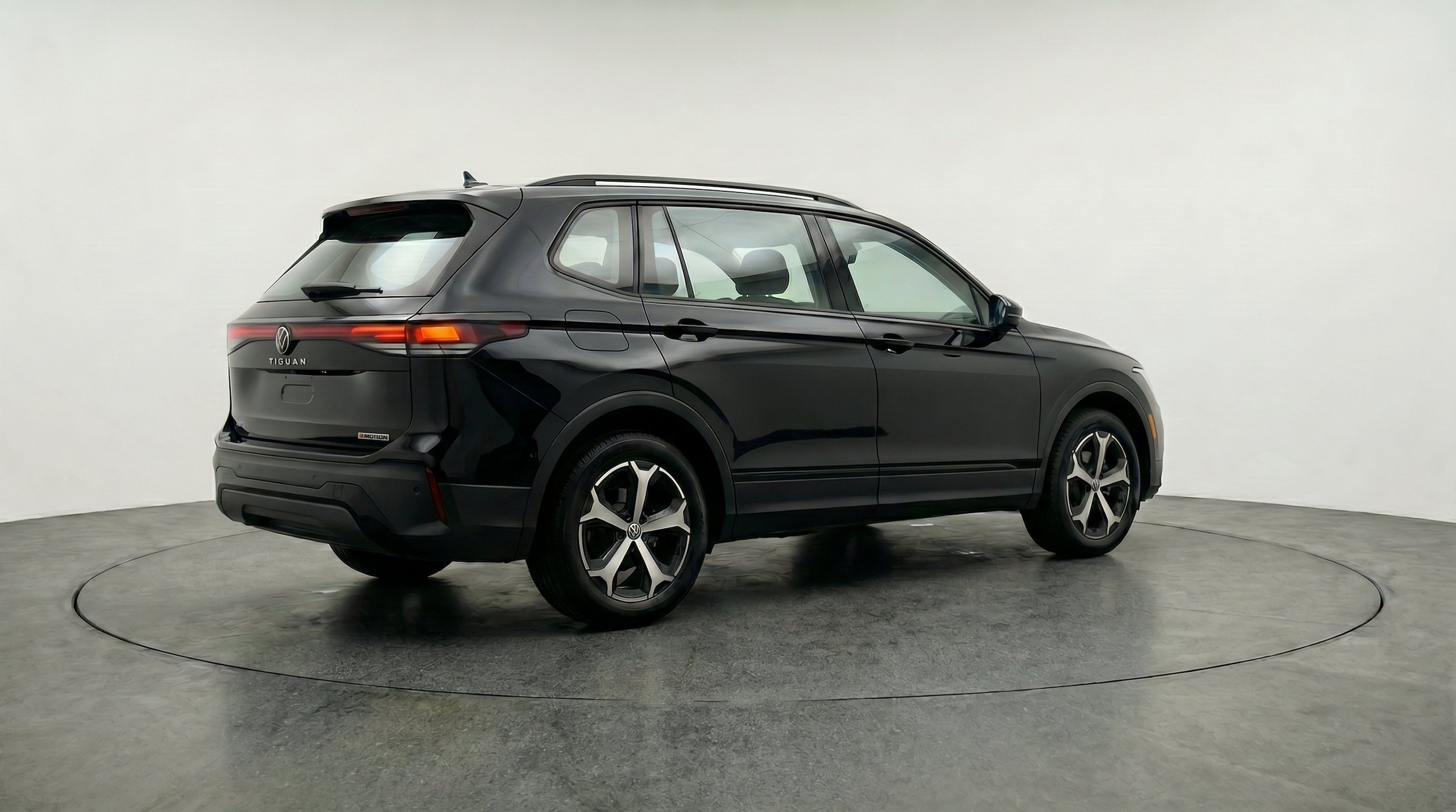 Thumbnail: 2026 Volkswagen Tiguan - 9