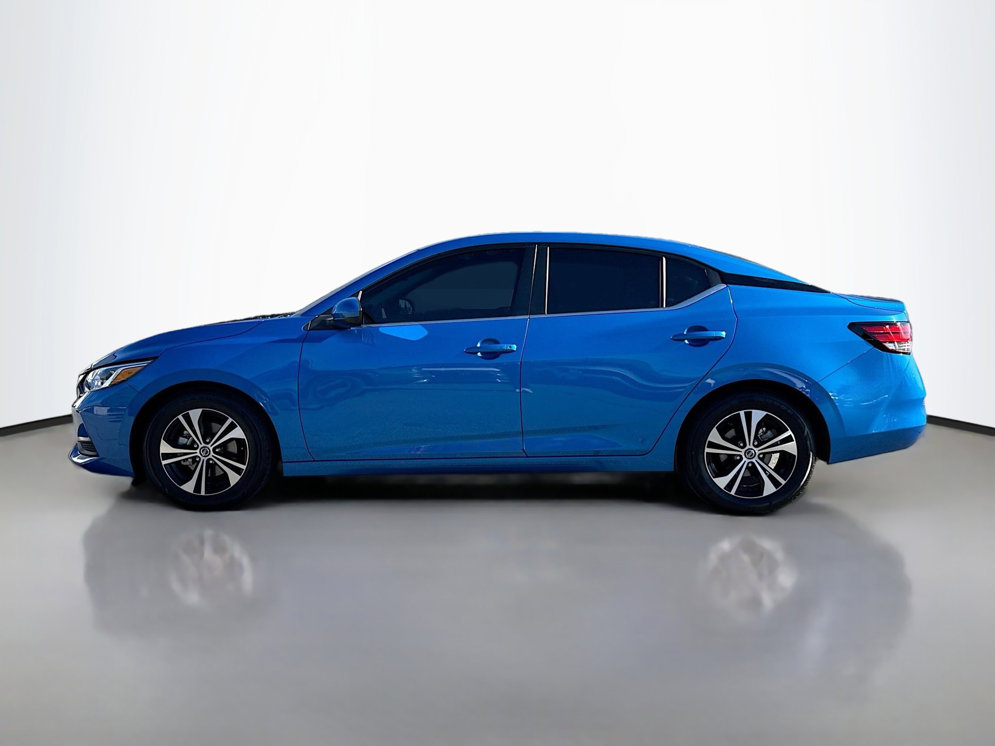 2023 Nissan Sentra SV photo 3