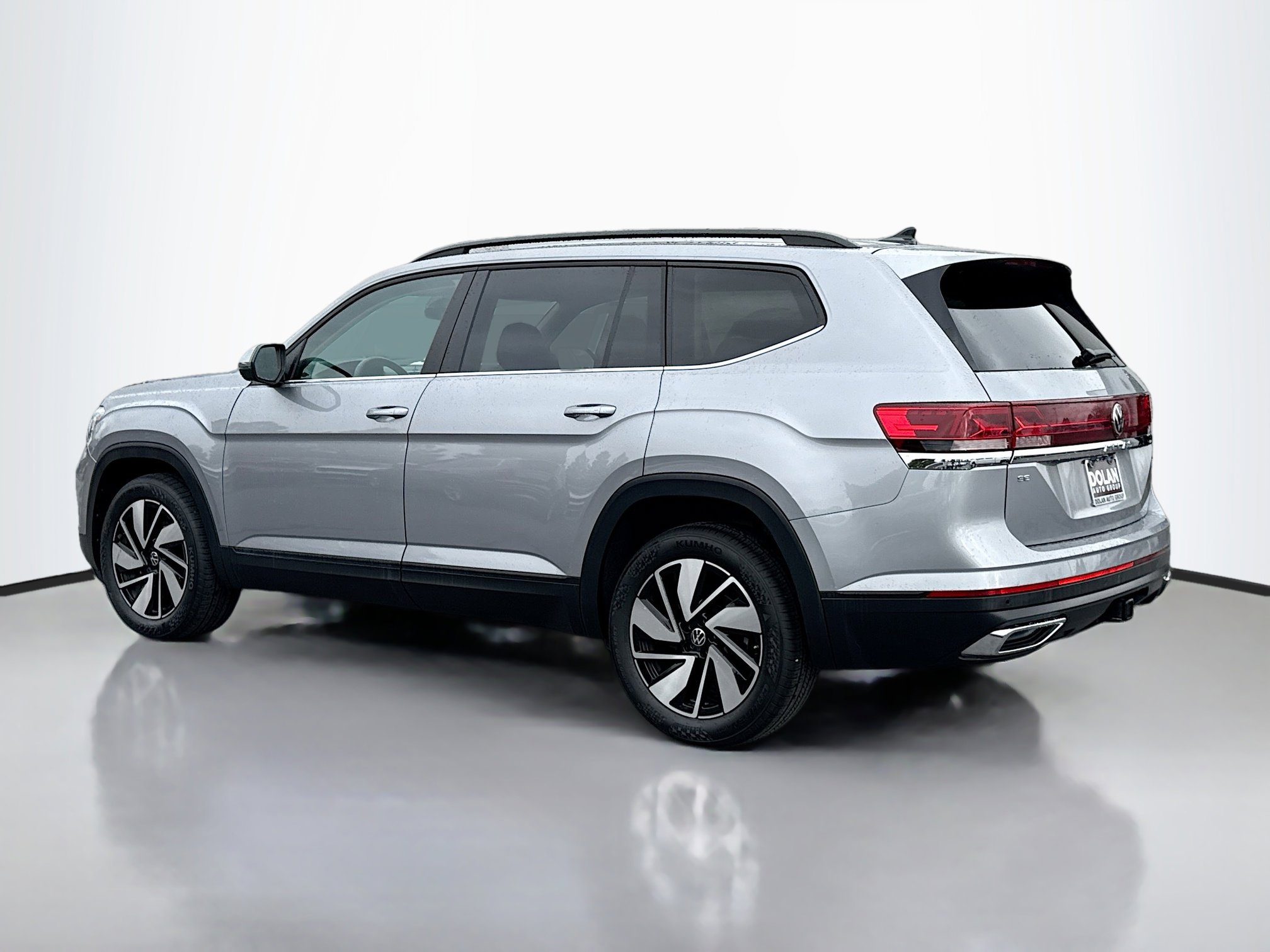2024 Volkswagen Atlas SE Technology photo 4