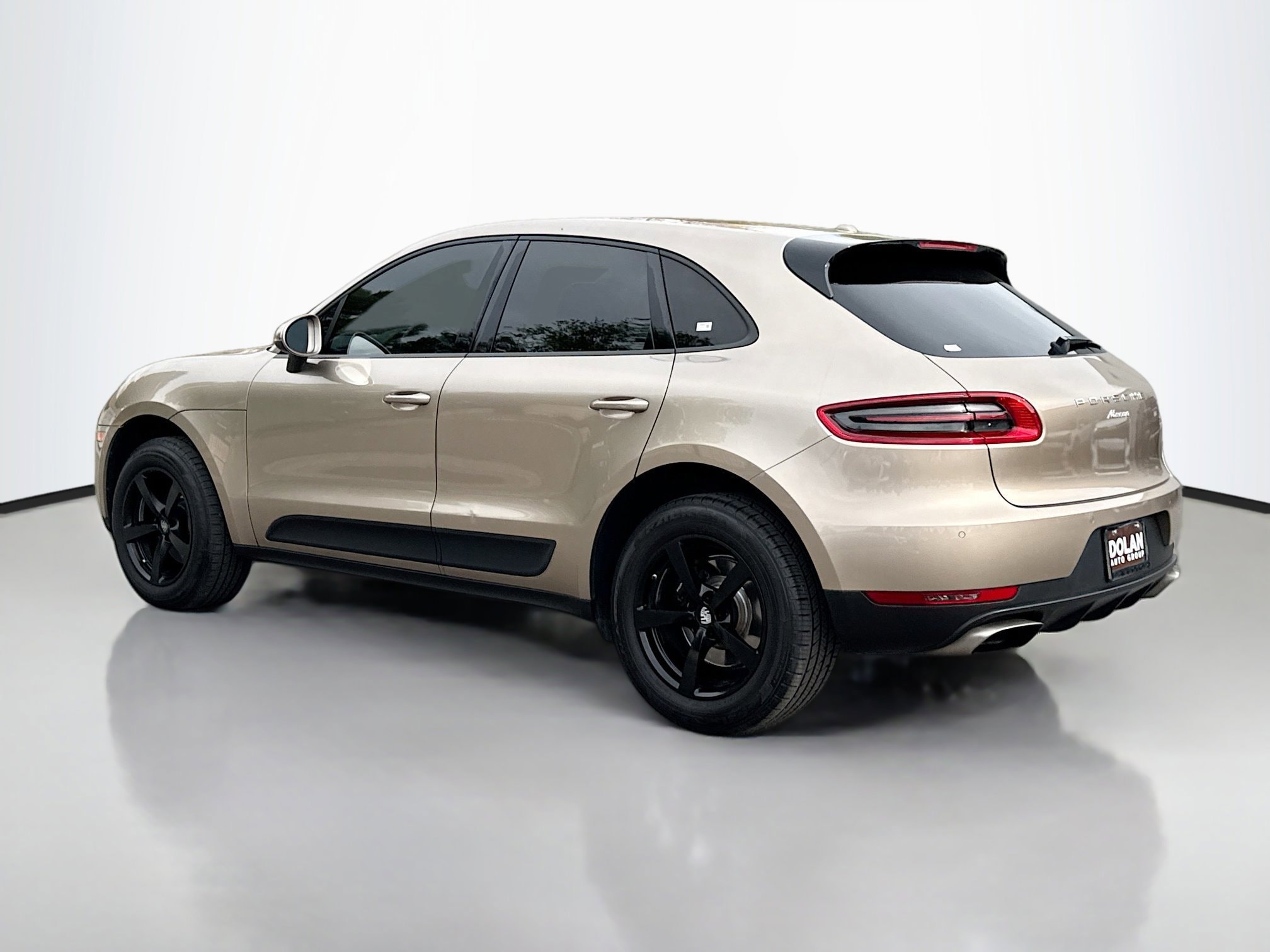 2018 Porsche Macan Base photo 3