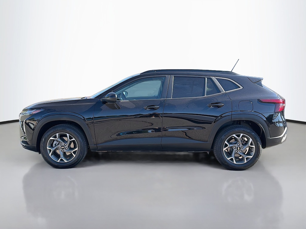 Used 2025 Chevrolet Trax LT Sport Utility