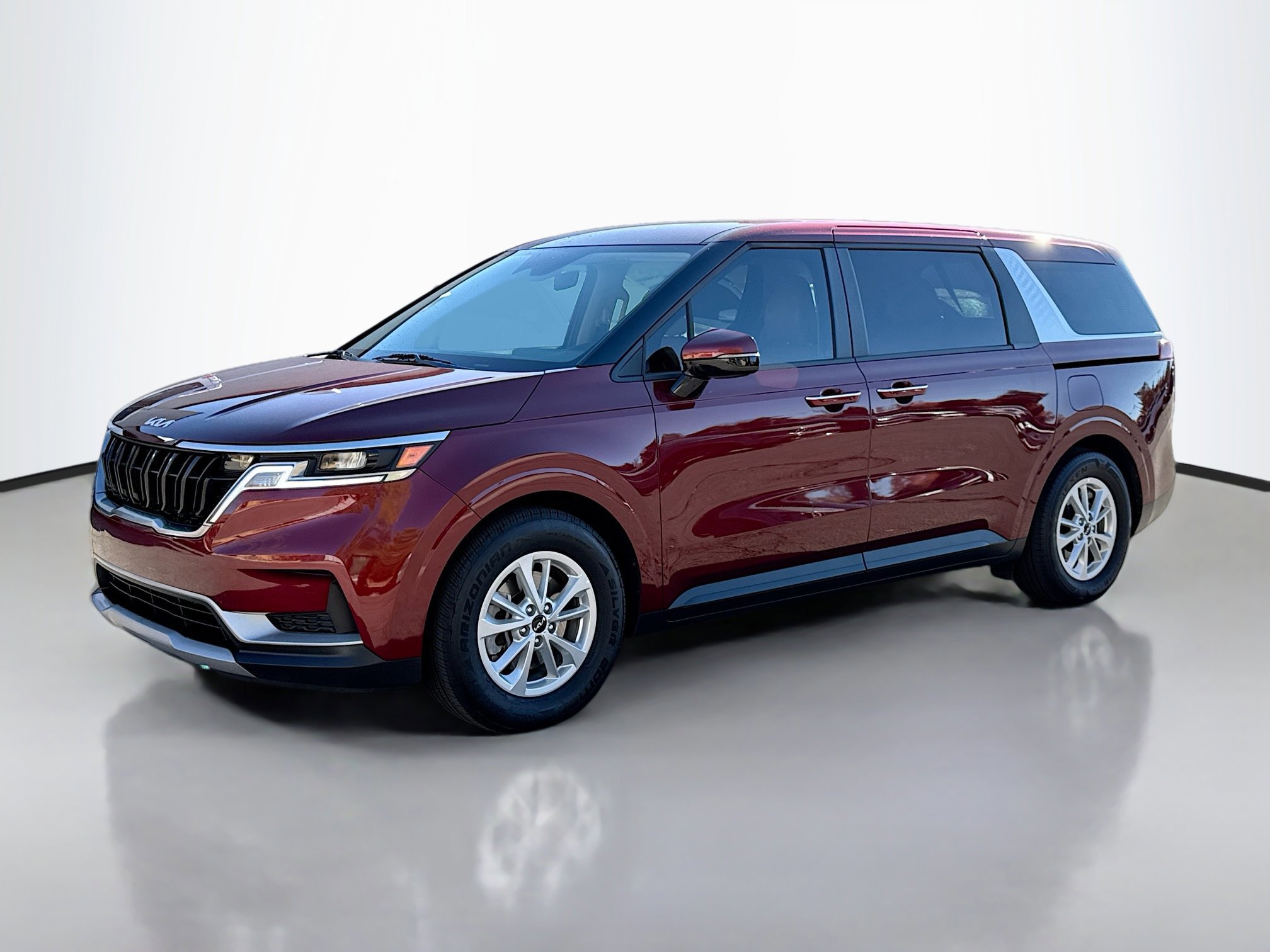 2024 Kia Carnival LX photo 4