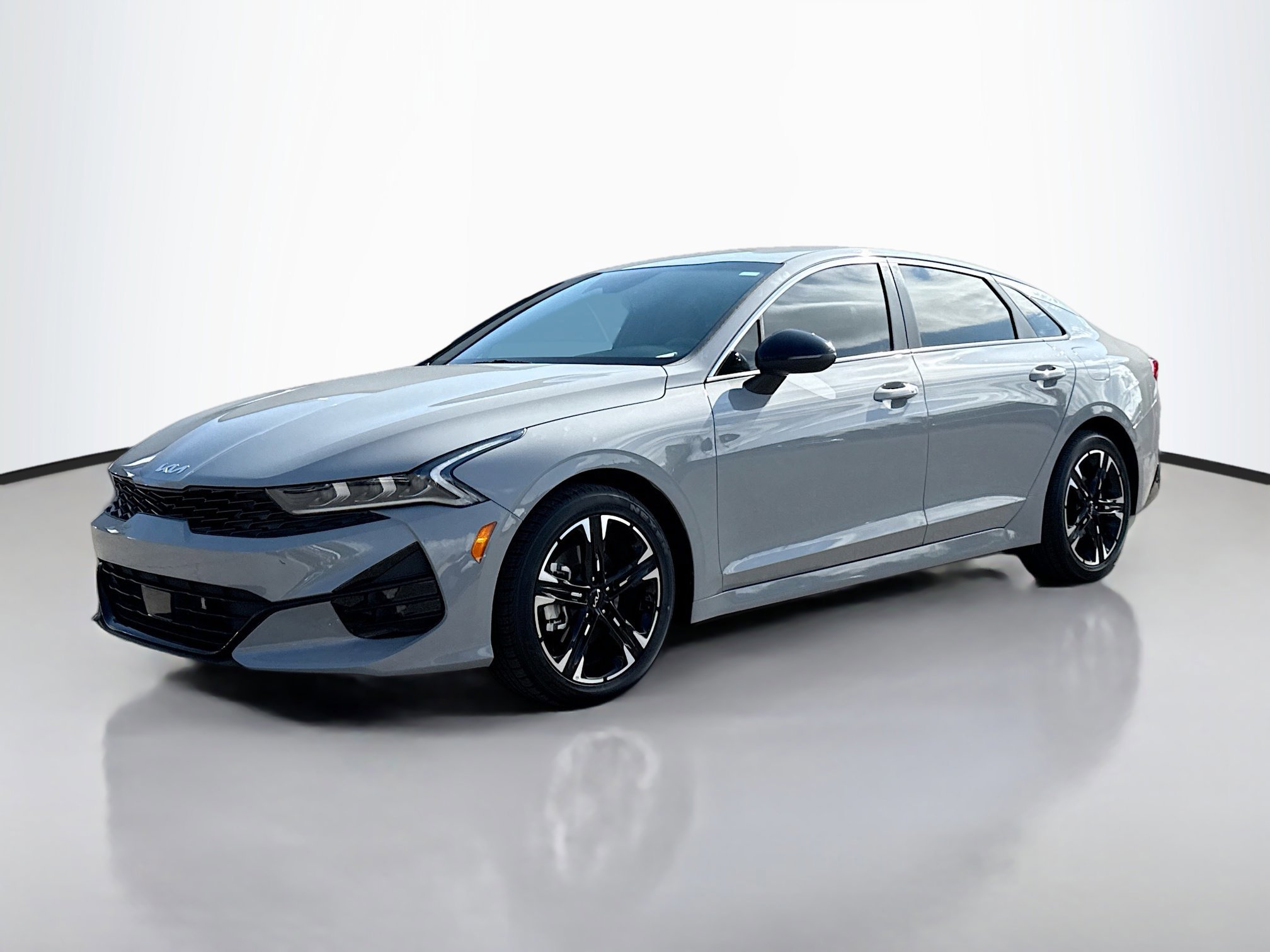 2023 Kia K5 GT-Line photo 4