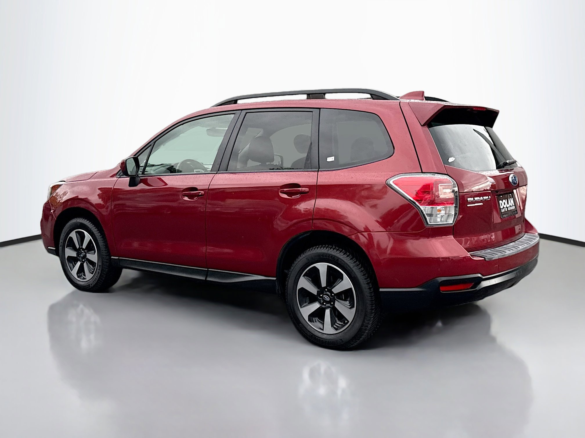 2017 Subaru Forester Premium photo 3