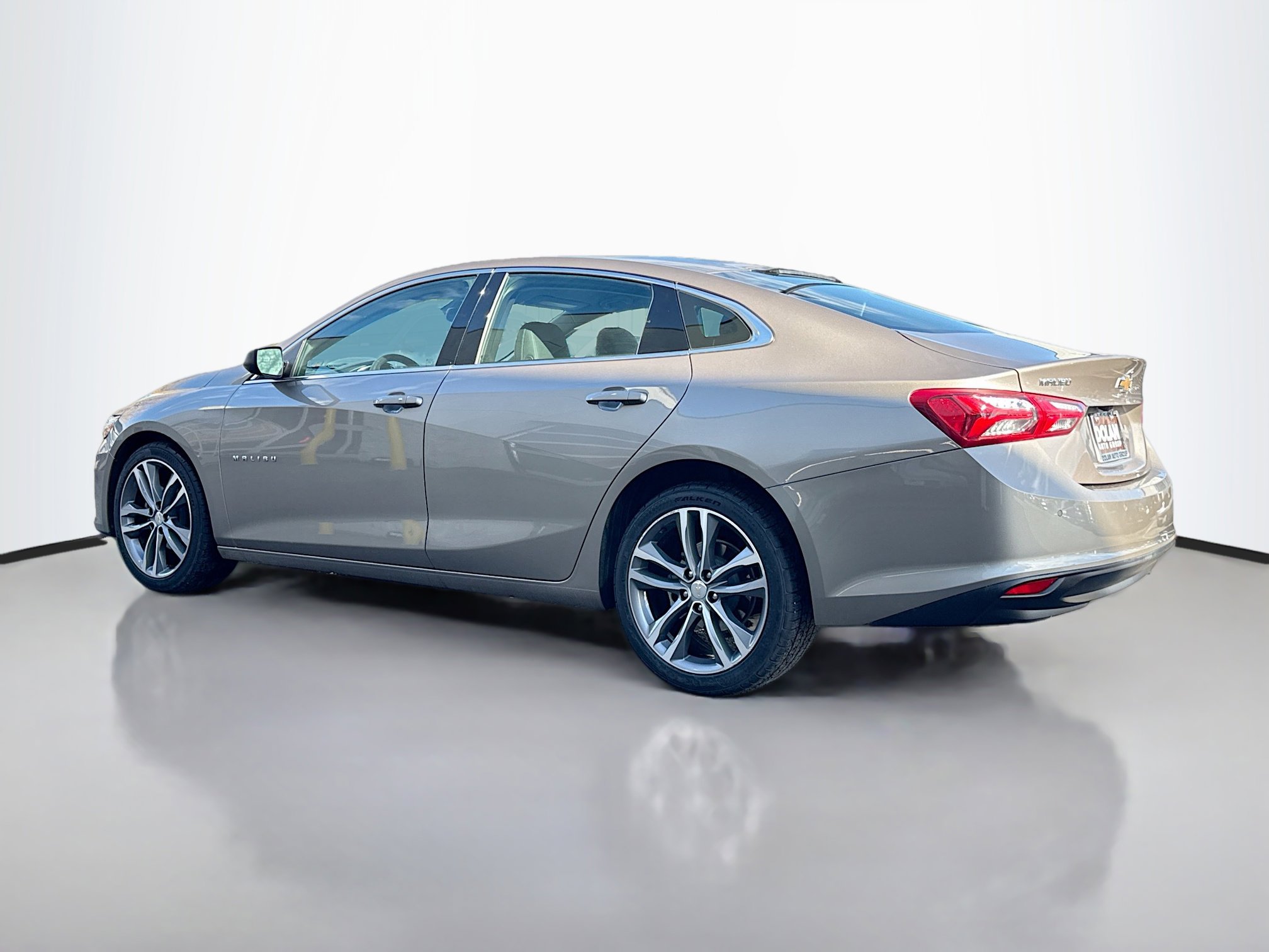 2024 Chevrolet Malibu Premier 2LT photo 4