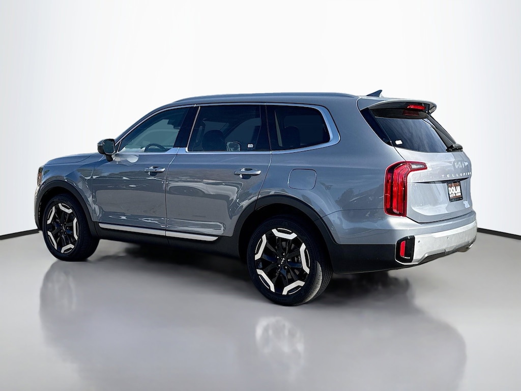 Used 2024 Kia Telluride S Sport Utility