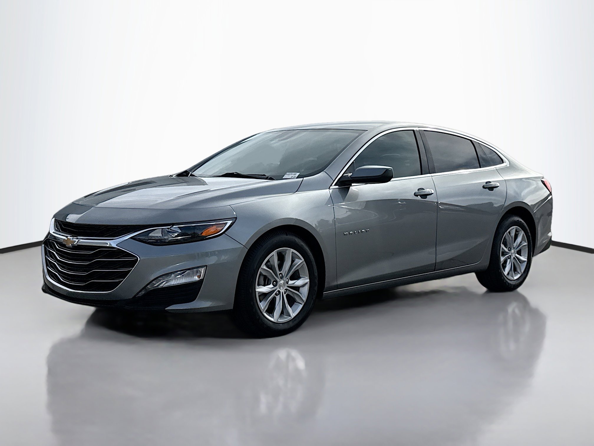 2024 Chevrolet Malibu 1LT photo 2