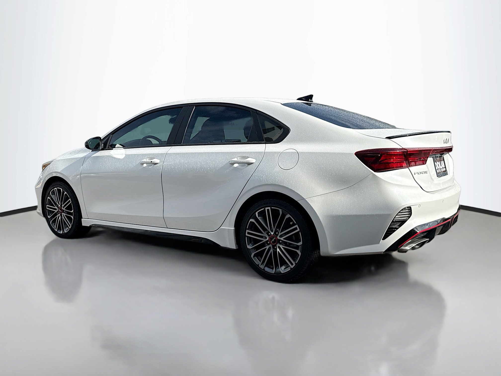 2023 Kia Forte GT photo 3