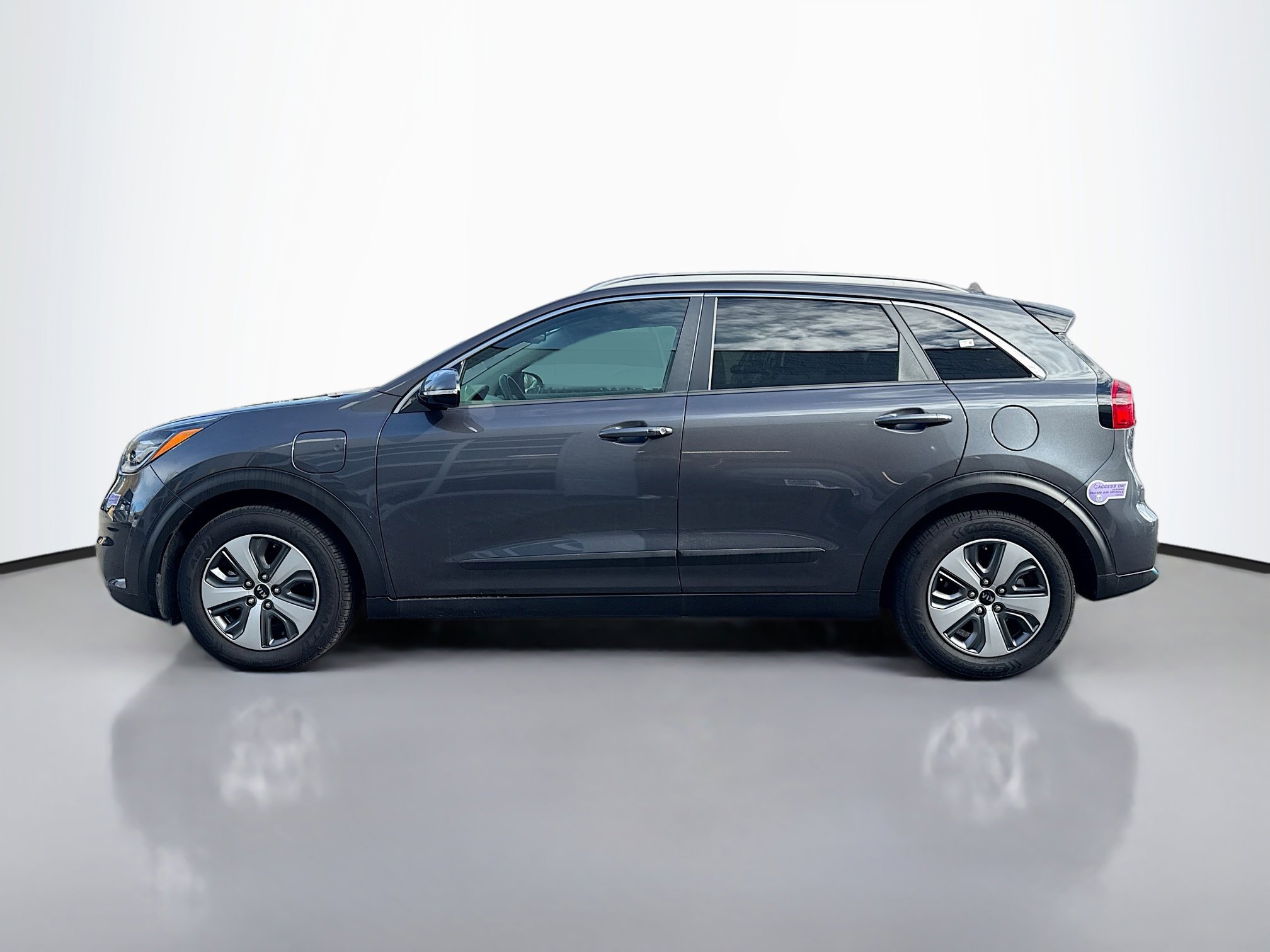 2019 Kia Niro Plug-In Hybrid EX Premium photo 2