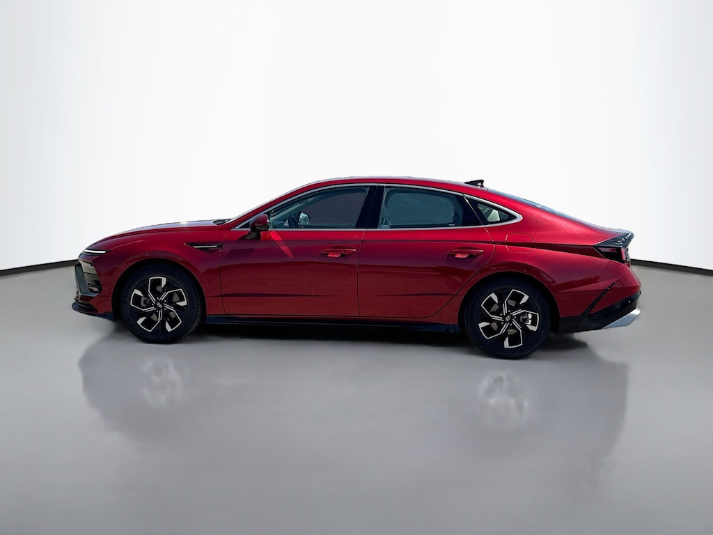 Used 2024 Hyundai Sonata SEL 4dr Car