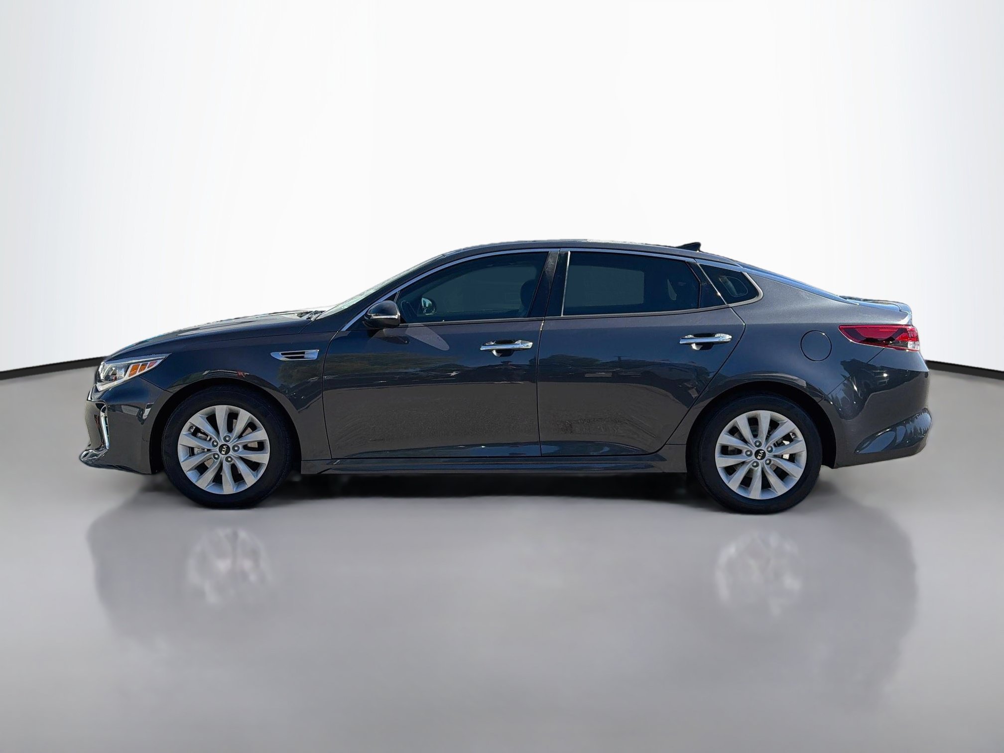 Used 2018 Kia Optima S 4dr Car