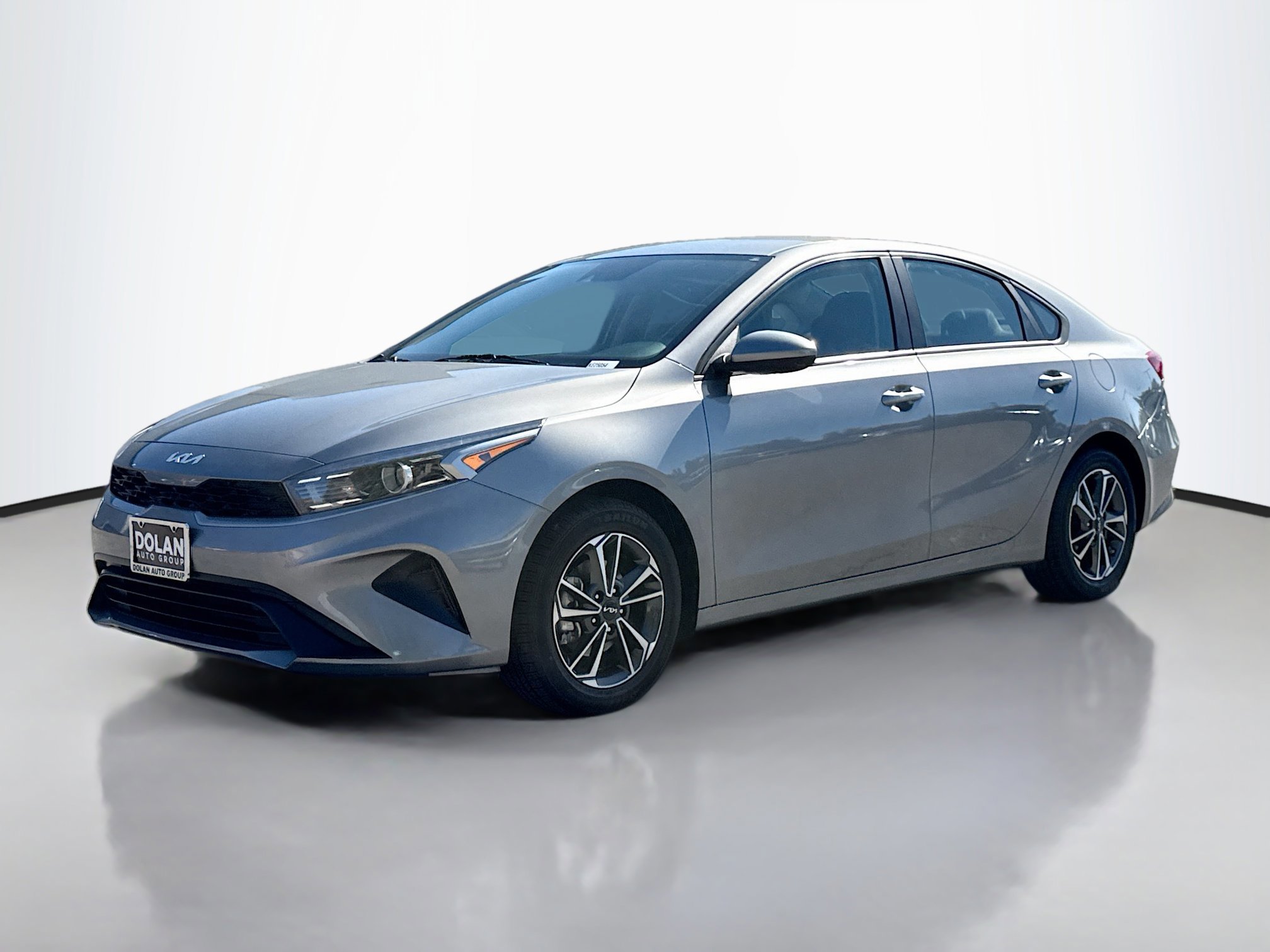 2023 Kia Forte LXS photo 3