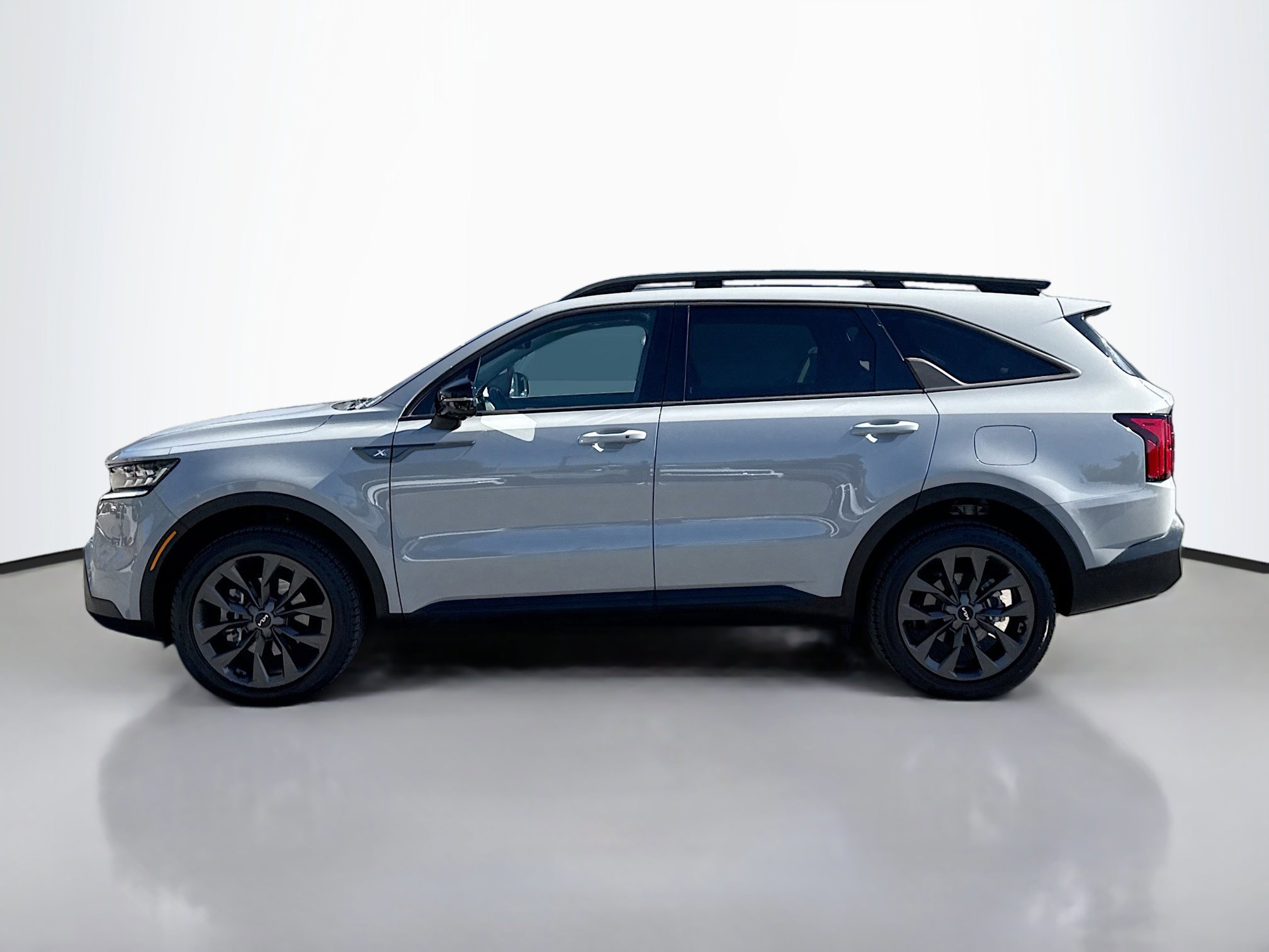 2023 Kia Sorento X-Line SX Prestige photo 2