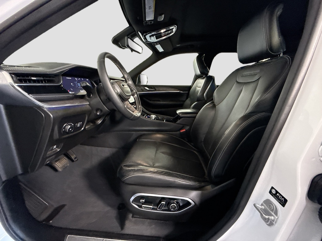 Used 2023 Jeep Grand Cherokee Overland Sport Utility