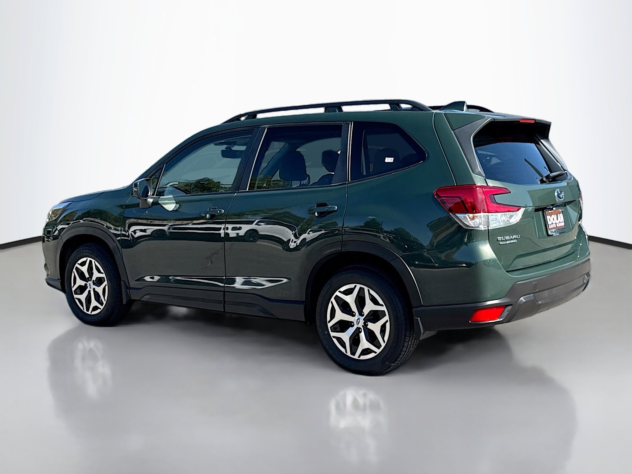 2022 Subaru Forester Premium photo 3